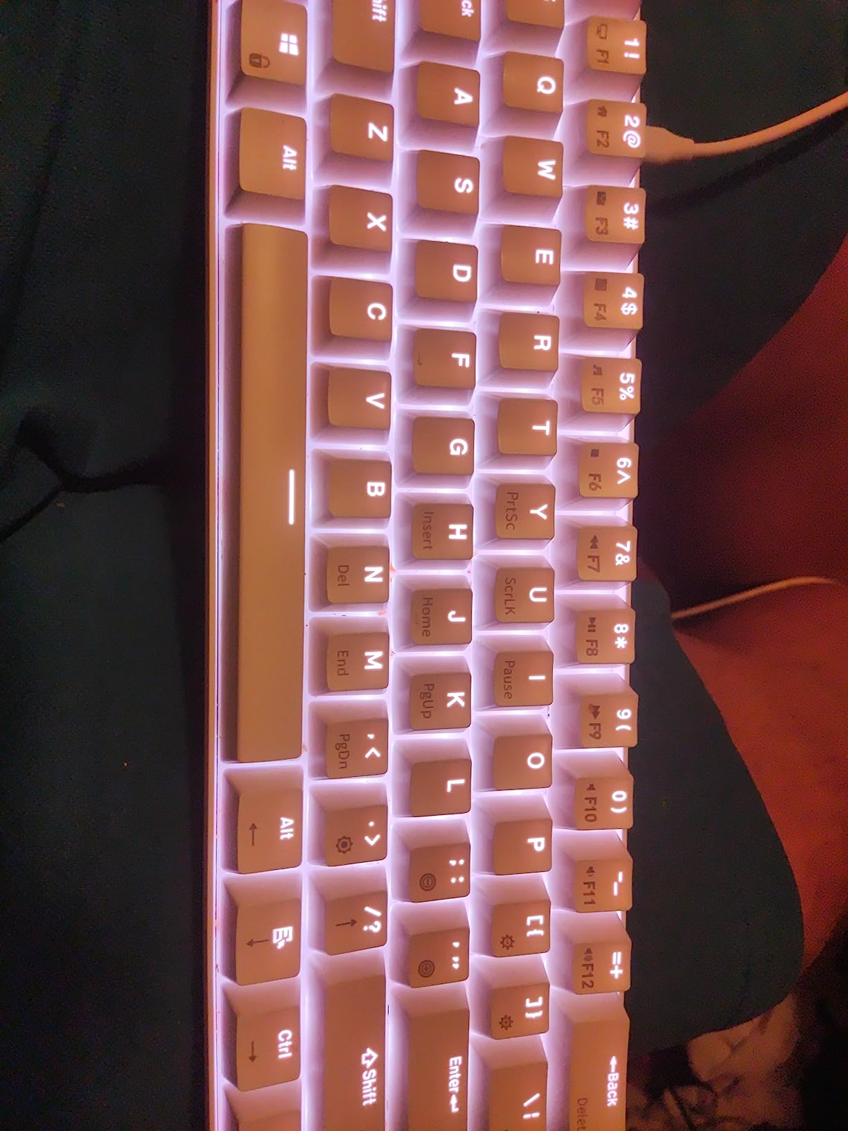 RK ROYAL KLUDGE RK61 Wired 60% Mechanical Gaming Keyboard, Compact PC Game Keyboards with QMK/VIA Programmable RGB Backlit, Hot Swappable Custom Keyboard for Win/MAC, Pre-lubed Red Switch, White customer photo 2