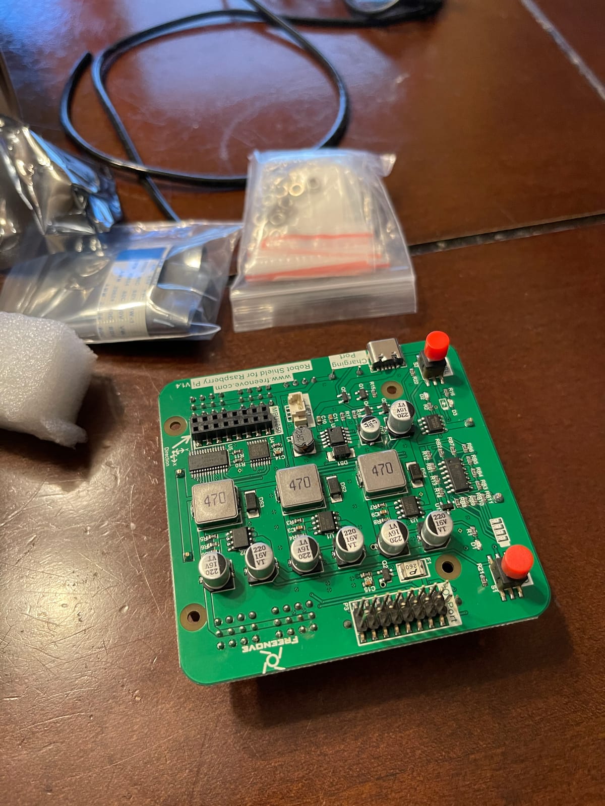 FREENOVE Robot Dog Kit for Raspberry Pi 5 4 B 3 B+ Zero 2 W, Walking, Self Balancing, Face Recognition, Ball Tracing, Ultrasonic Ranging, App Control, Camera, Servo (Raspberry Pi NOT Included) customer photo 1