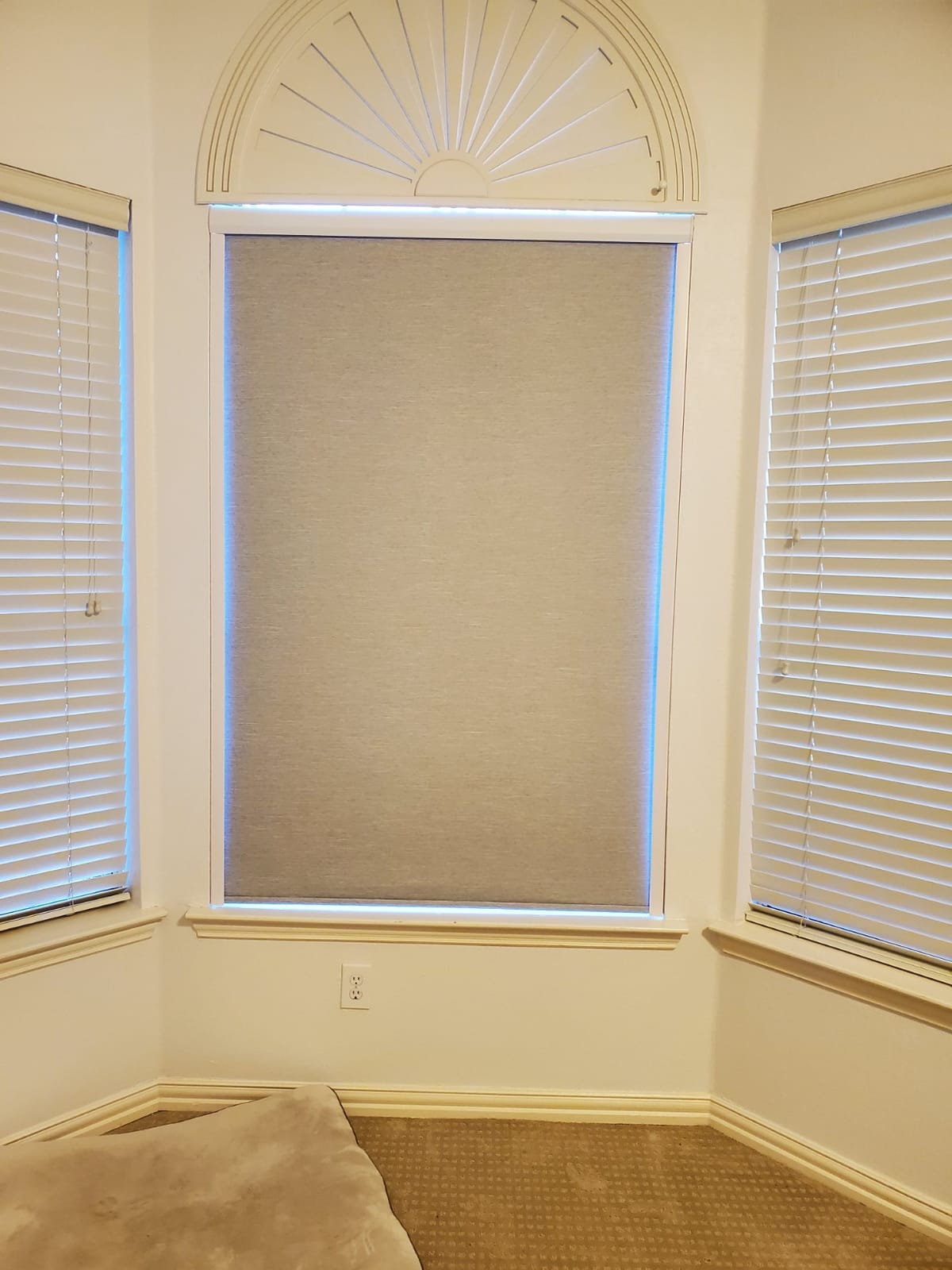Yoolax Motorized Blinds with Remote, Smart Blinds for Windows, Custom Size customer photo 2