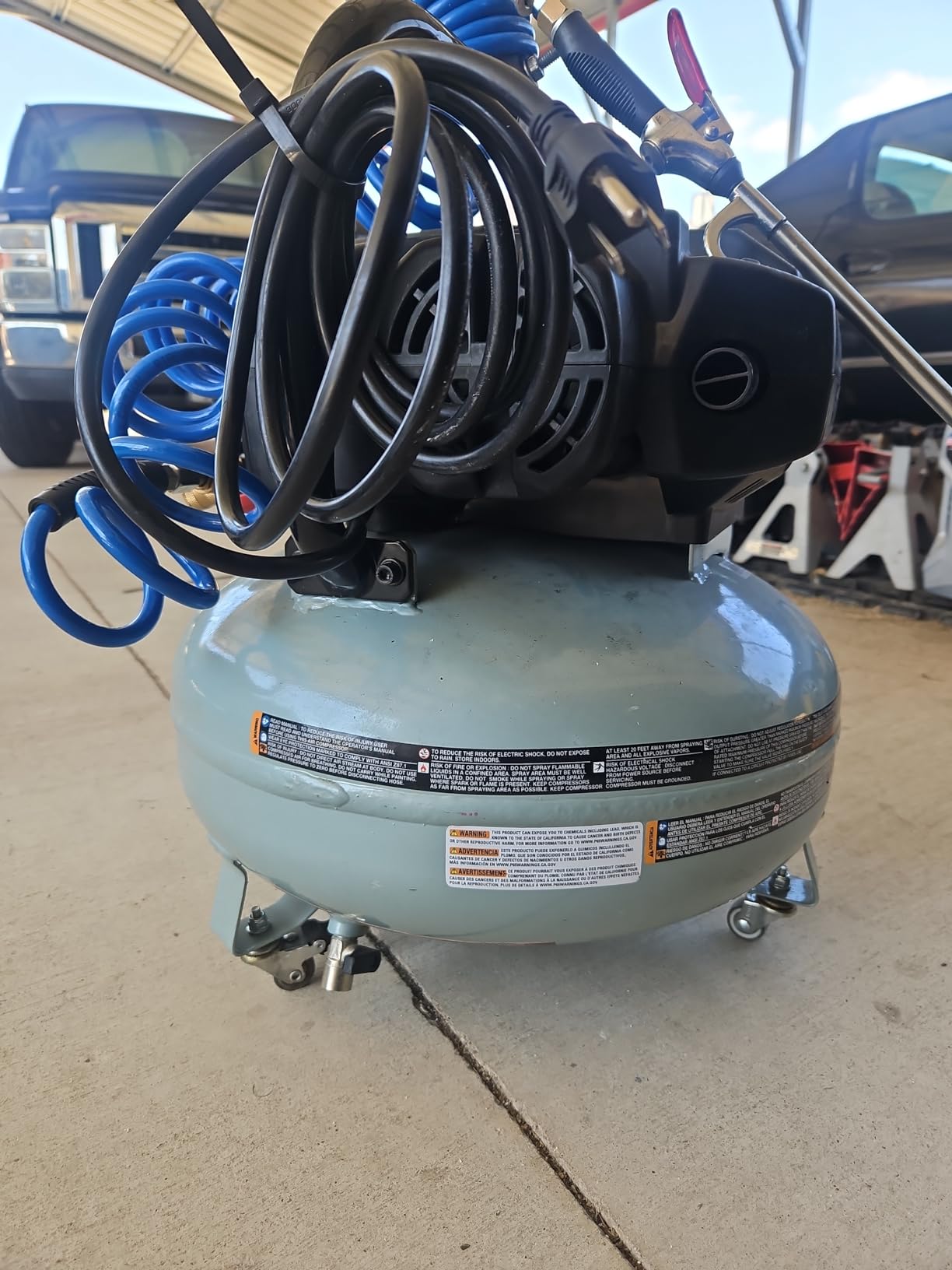 Metabo HPT Portable Pancake Air Compressor, 6 Gallon 200 PSI, EC914S customer photo 1