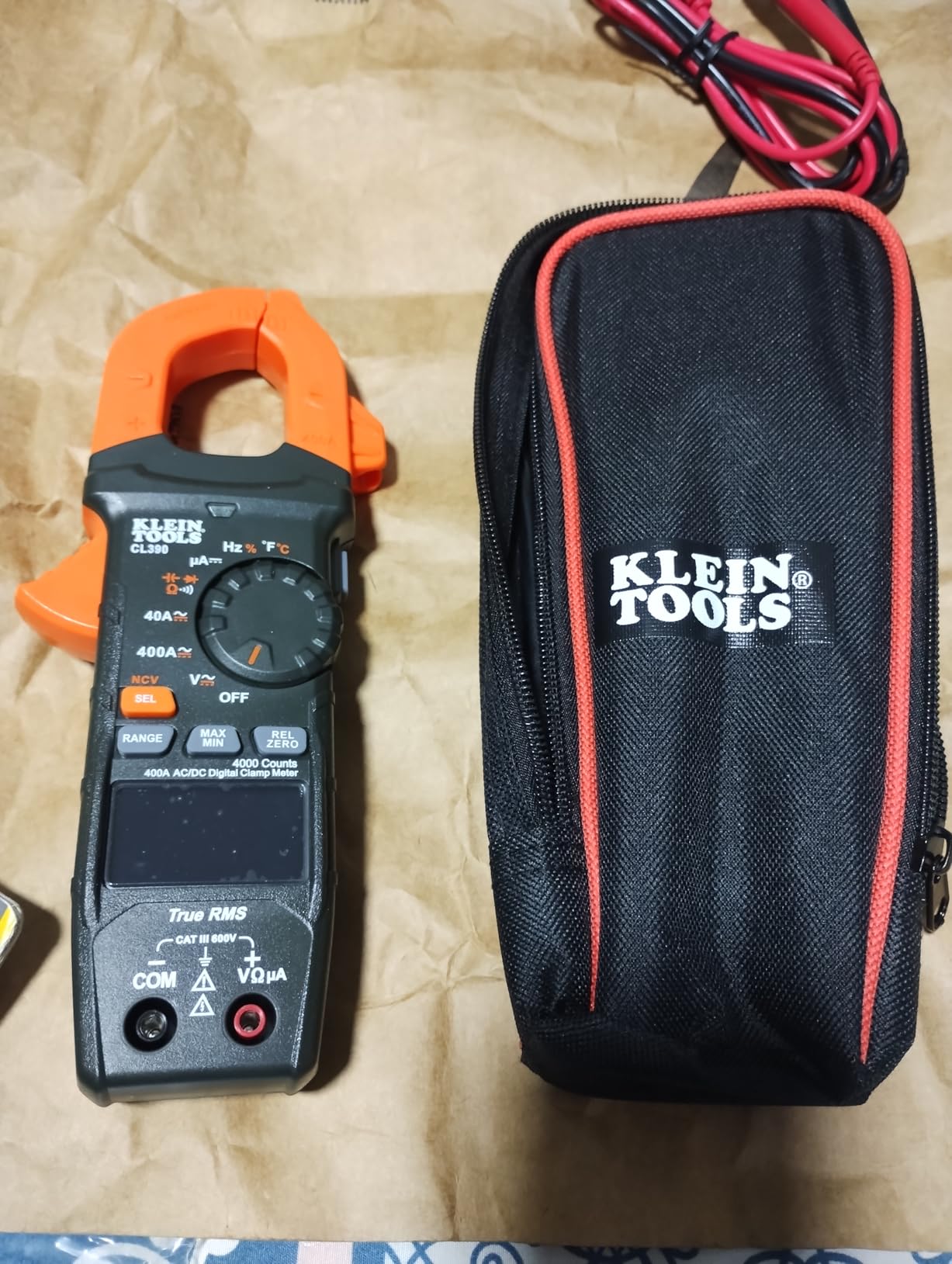 Klein Tools CL390 AC/DC Digital Clamp Meter, Auto-Ranging, 400 Amp customer photo 1
