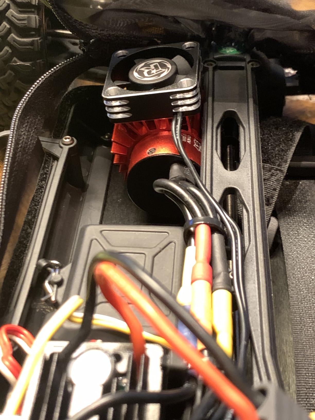 Motor Cooling Fan 30mm RC Model Heatsink 28000RPM ESC Cooling Fan for RC Car 1/8 1/10 1/12 Scale 540 550 Brushless Motor (Black+Red) customer photo 1
