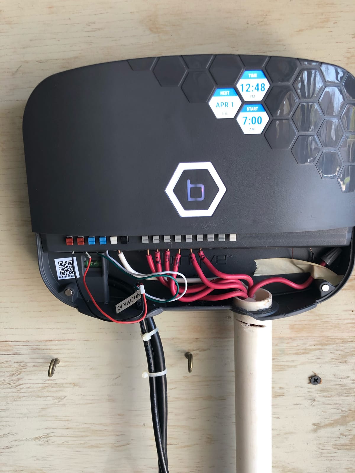 Orbit B-hyve XR Smart Sprinkler Timer - 8-Zone - WiFi-Enabled Indoor/Outdoor Irrigation Controller - App Control - Weatherproof Watering System - Multi Zone - Custom Programs - 57985 customer photo 1