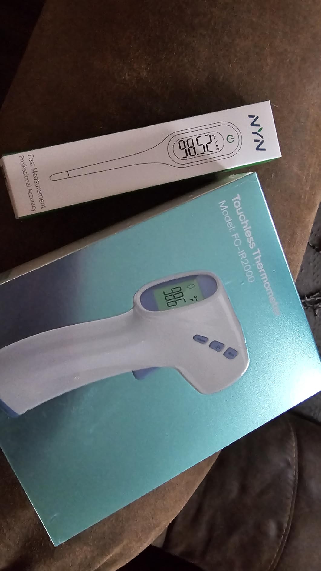 Forehead Thermometer for Adults and Kids, Non Contact, Fast Accurate Result customer photo 1