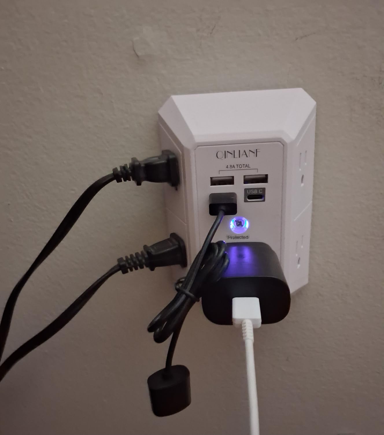 Wall Charger, Surge Protector, QINLIANF 5 Outlet Extender with 4 USB Ports customer photo 2