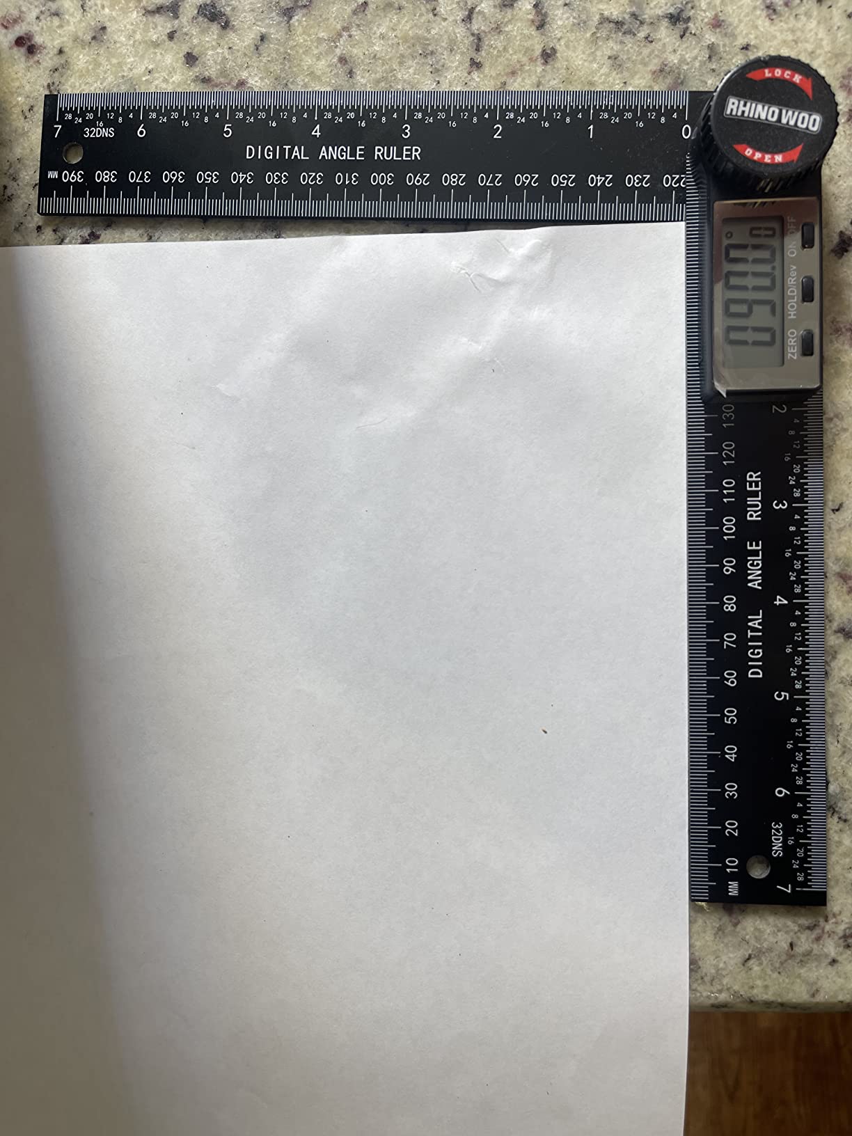 Digital Angle Finder Protractor, Angle Measuring Tool for Woodworking/Carpenter/Construction/Handmade Measurement,Angle Finder Ruler with 7inch/200mm(2 Batteries Included) (Enhanced ABS) customer photo 1