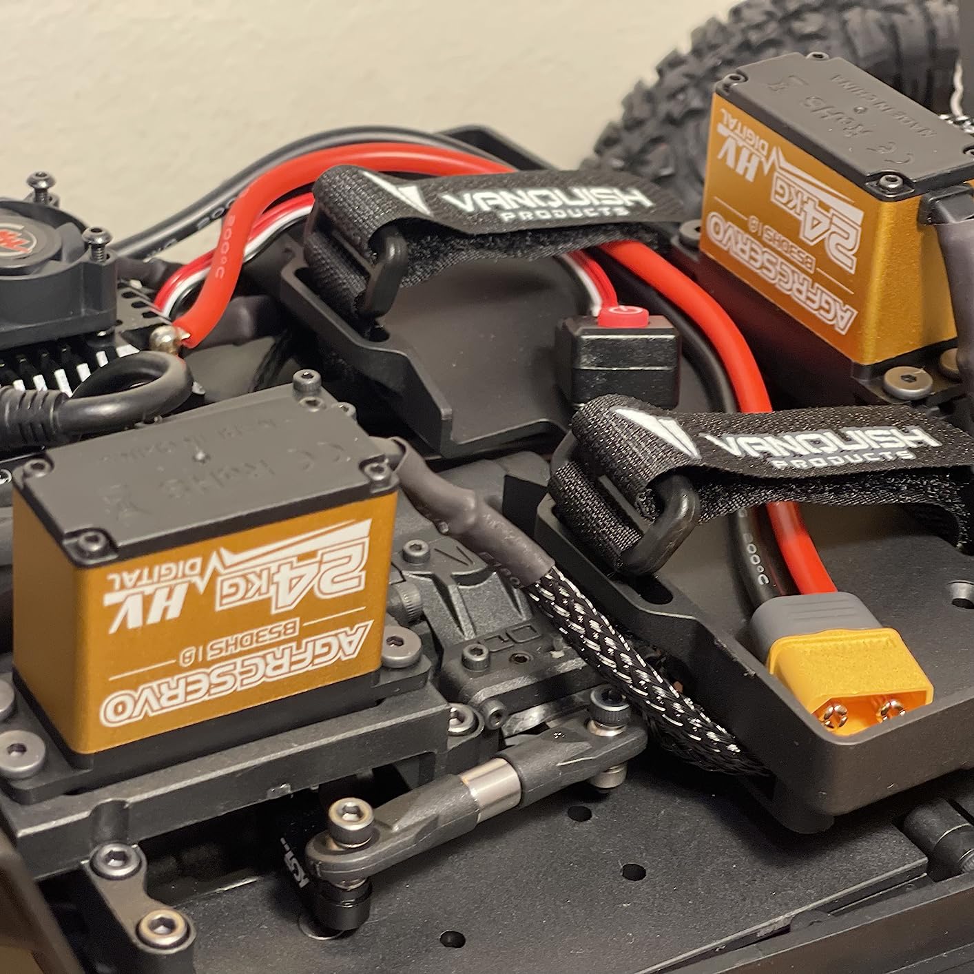 AGFRC 24KG 0.19s Programmable 1/10 Servo (B53DHS) customer photo 2