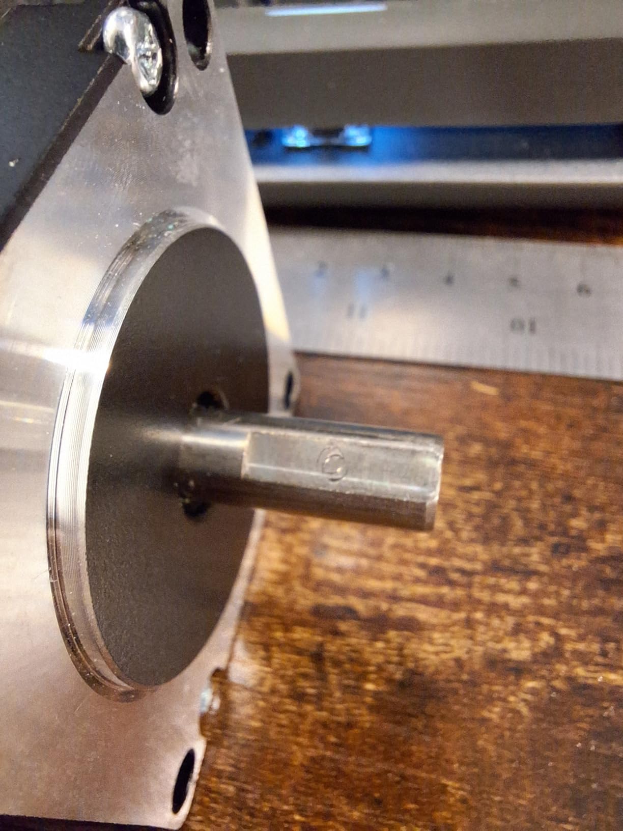 STEPPERONLINE Nema 23 Stepper Motor 2.4Nm(339.79oz.in) 4.0A 8mm Shaft 57x57x82mm 4 Wires customer photo 1