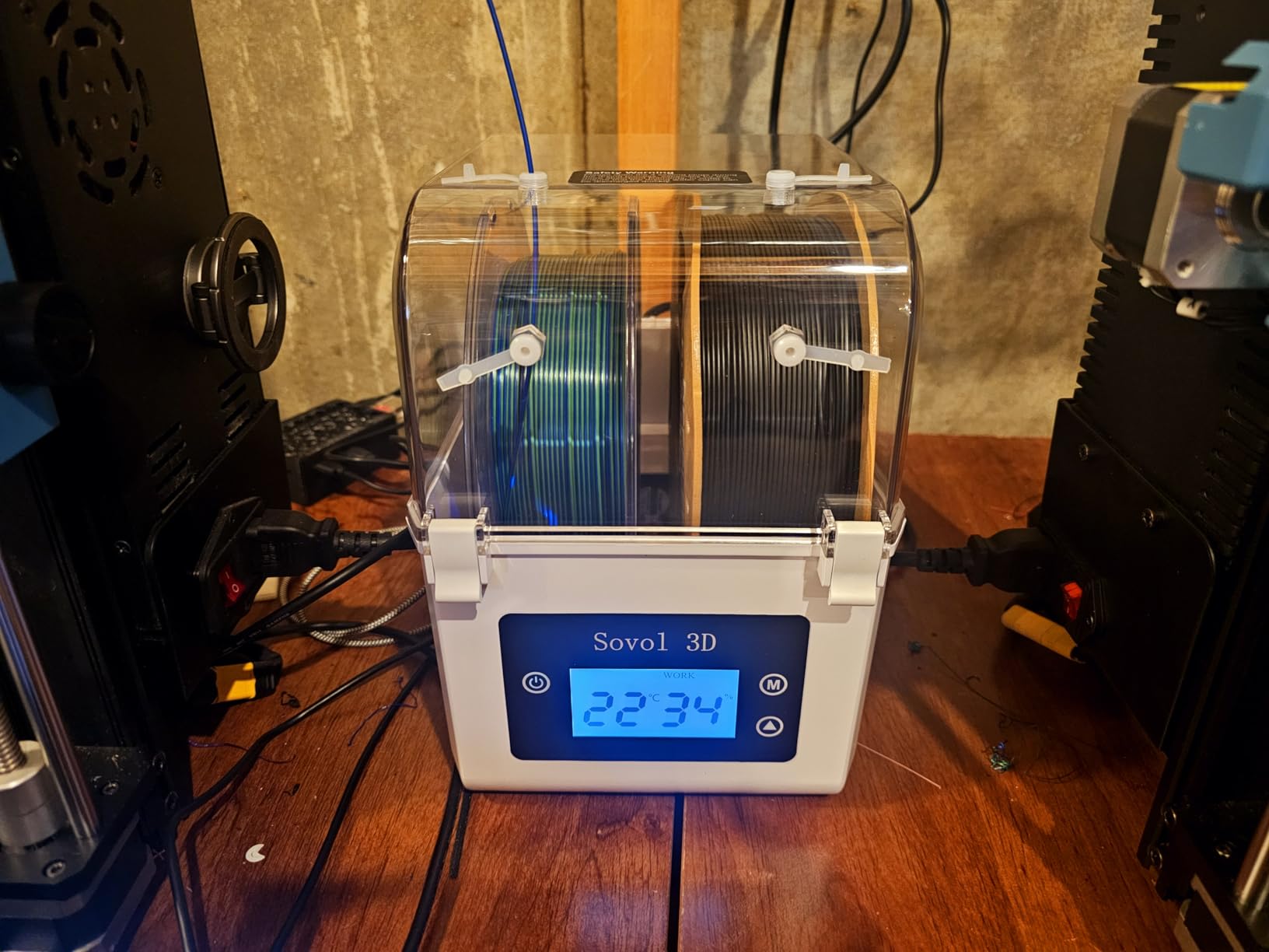 Sovol Filament Dryer 2026, SH01 Filament Dehydrator 3D Printer Spool Holder with Upgraded Fan, Dry Box for Keeping Filament Dry, Compatible with 1.75mm, 2.85mm PLA PETG TPU ABS customer photo 1