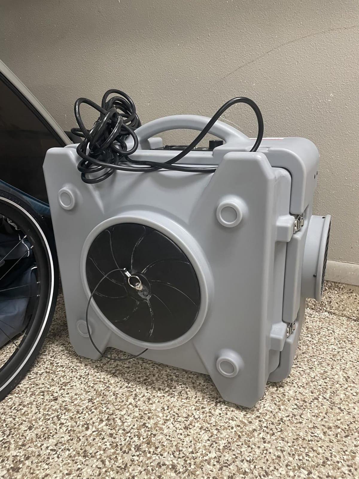 MOUNTO HEPA500 Commercial 500cfm Air Purifier Hepa Air Scrubber Negative Air Machine Roto-Molded (Blue) customer photo 1