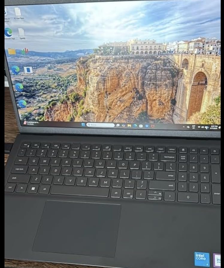 Dell 15.6 Laptop, FHD, Intel Core 3 100U, 8 GB RAM, Windows 11 Home customer photo 2