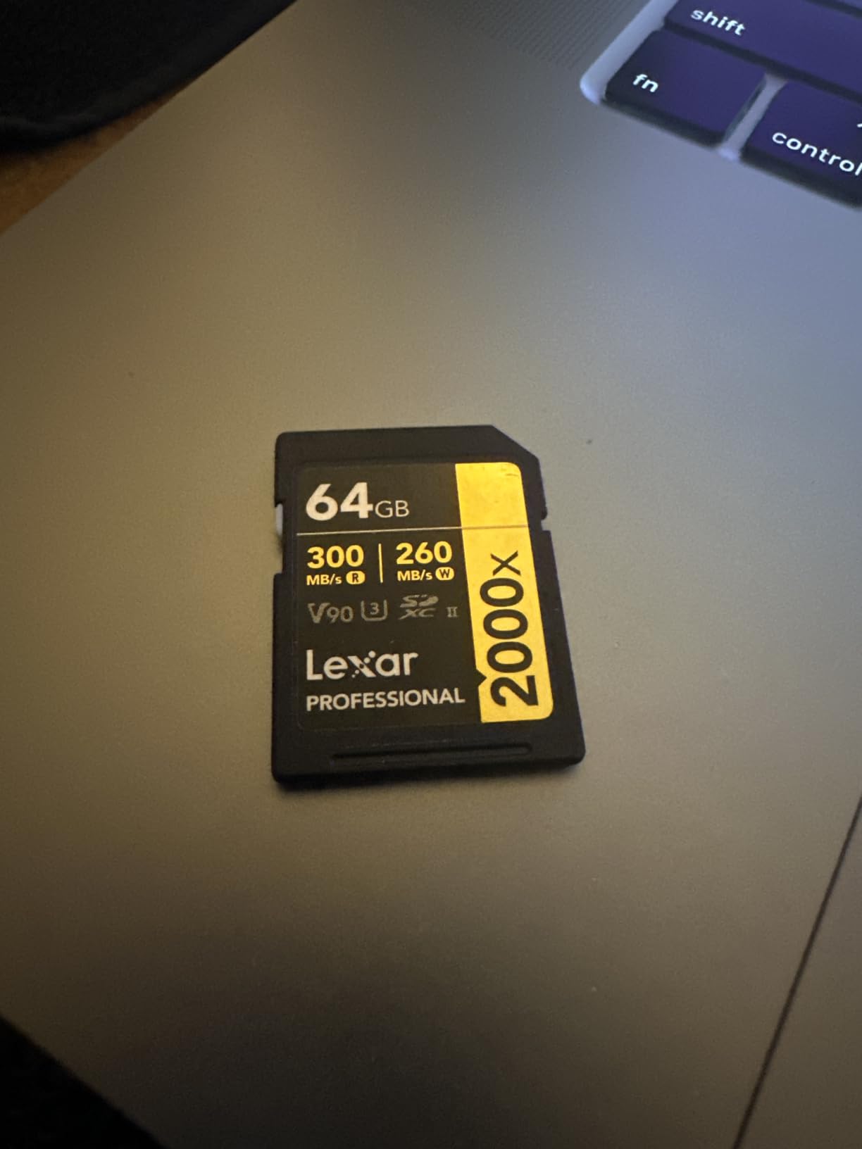 Lexar 256GB 2000x SD Memory Card, 300MB/s Read, 8K, V90, U3, UHS-II customer photo 2