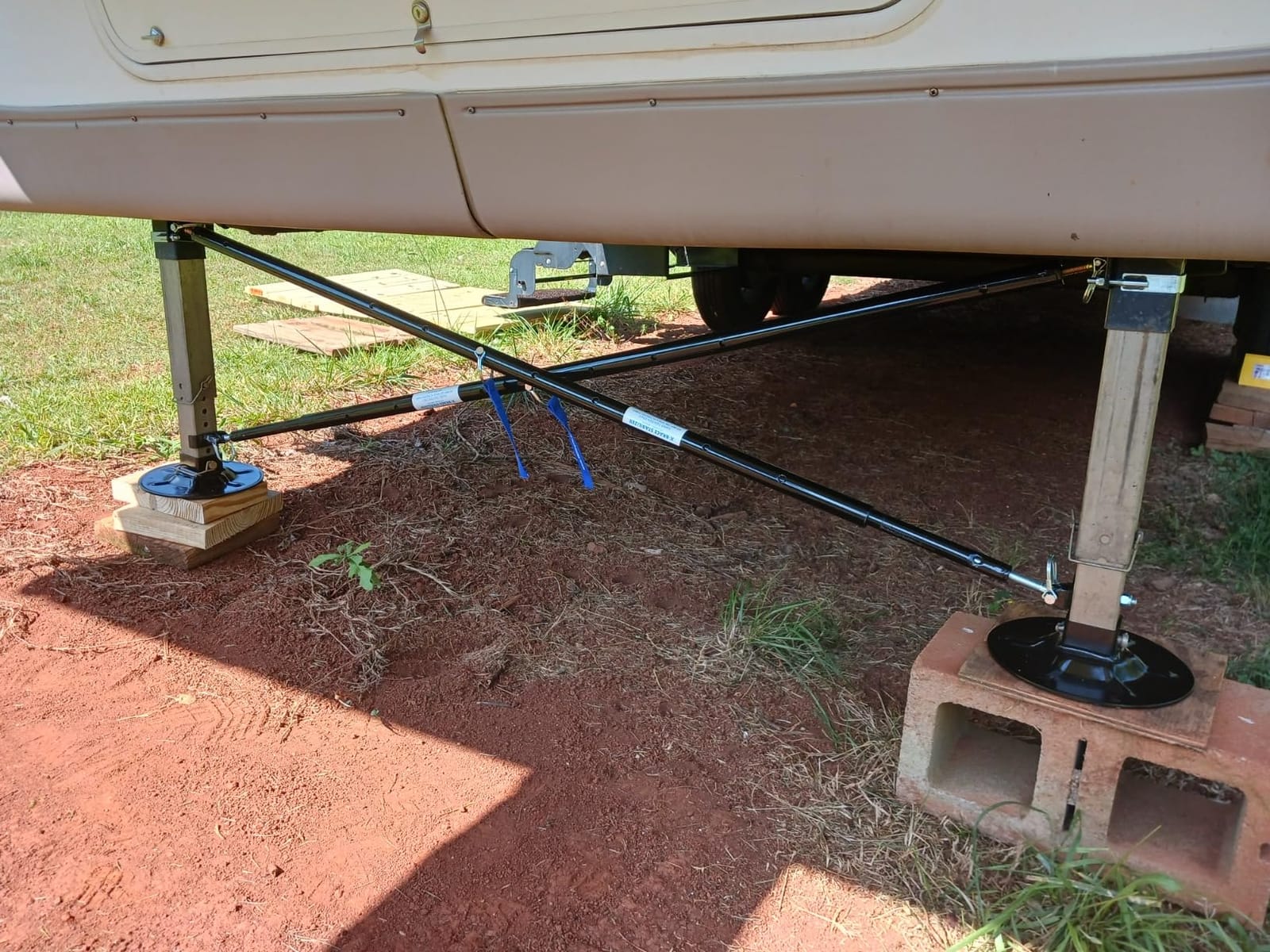 MORryde SP54-180 X-Brace 5th Wheel Stabilizer customer photo 2