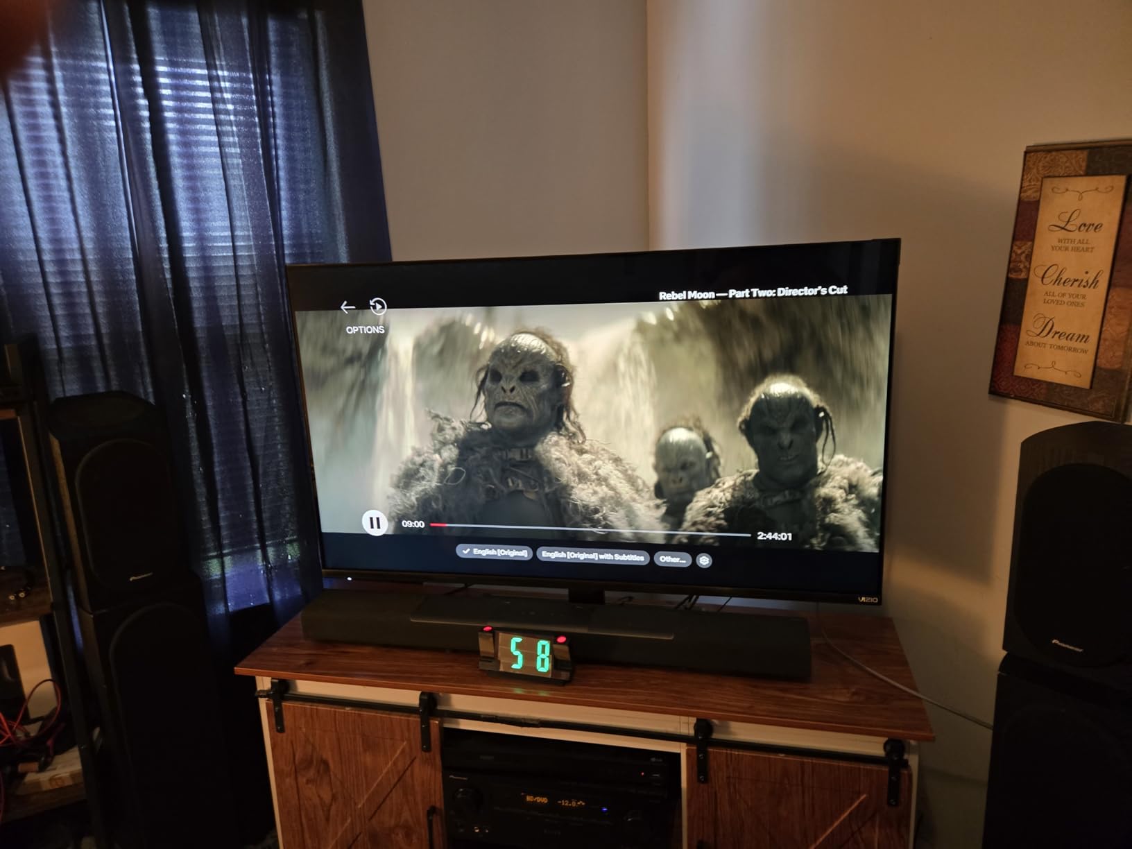 VIZIO 50-inch Quantum Pro 4K 120Hz QLED HDR10+ Smart TV with Dolby Vision, Active Full Array, 240Hz @ 1080p PC Gaming, WiFi 6E, Apple AirPlay, Chromecast Built-in, M50QXM-K01, 2023 Model customer photo 2