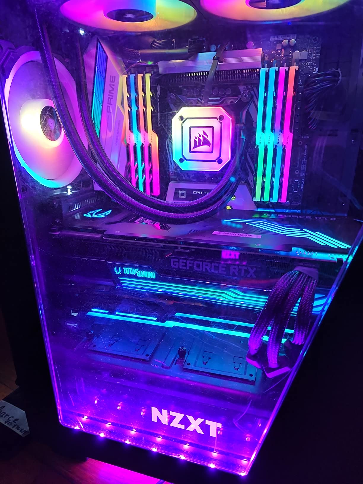 ZOTAC Gaming GeForce RTX™ 3090 Ti AMP Extreme Holo 24GB GDDR6X 384-bit 21 Gbps PCIE 4.0 Gaming Graphics Card, HoloBlack, IceStorm 2.0 Advanced Cooling, Spectra 2.0 RGB Lighting, ZT-A30910B-10P customer photo 1