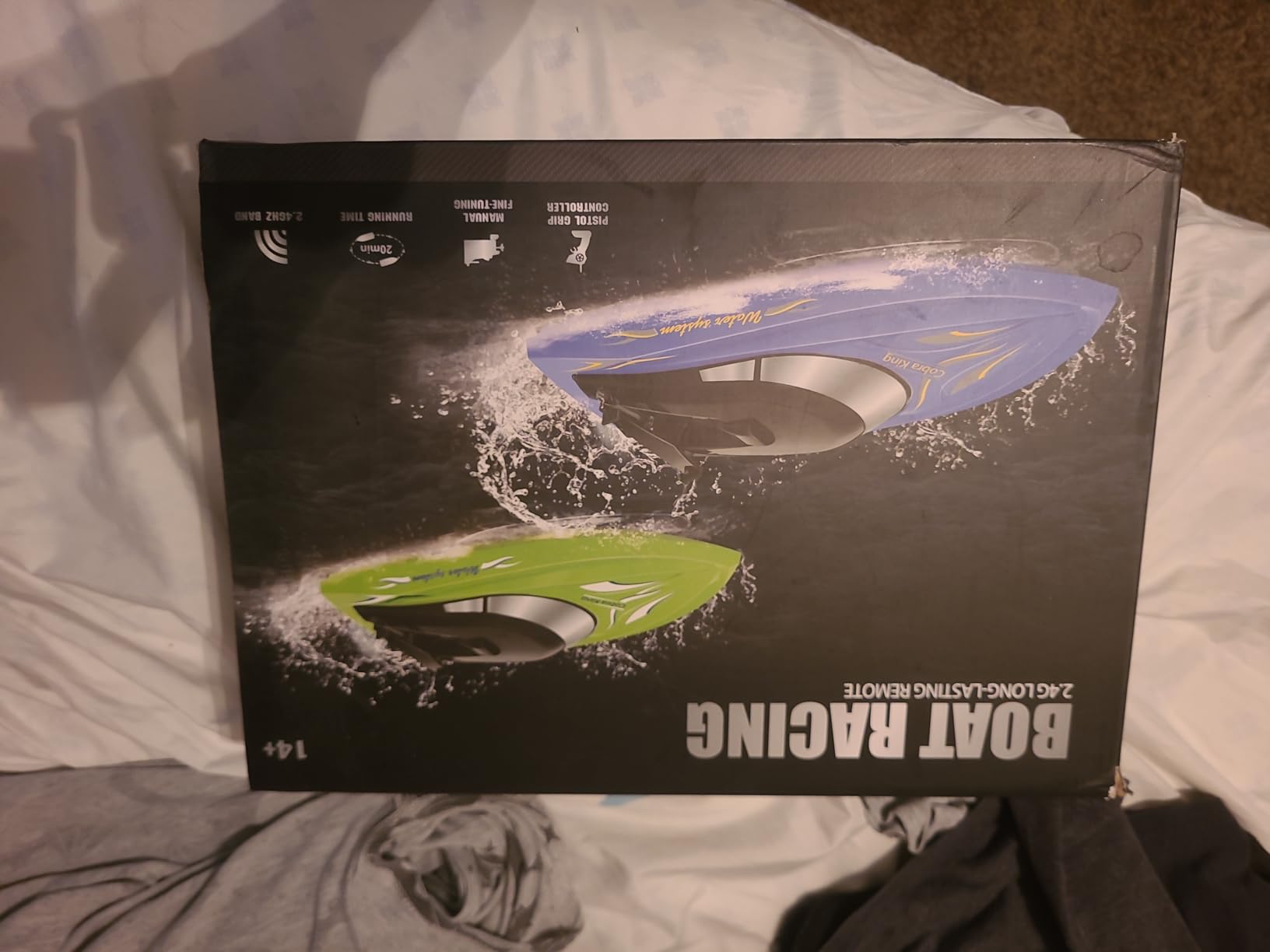 RC Boat, 3PACK High Speed Remote Control Boat for Kids & Adults, 10km/h 2.4G Boats for Pools and Lakes, Rechargeable Battery Included customer photo 2