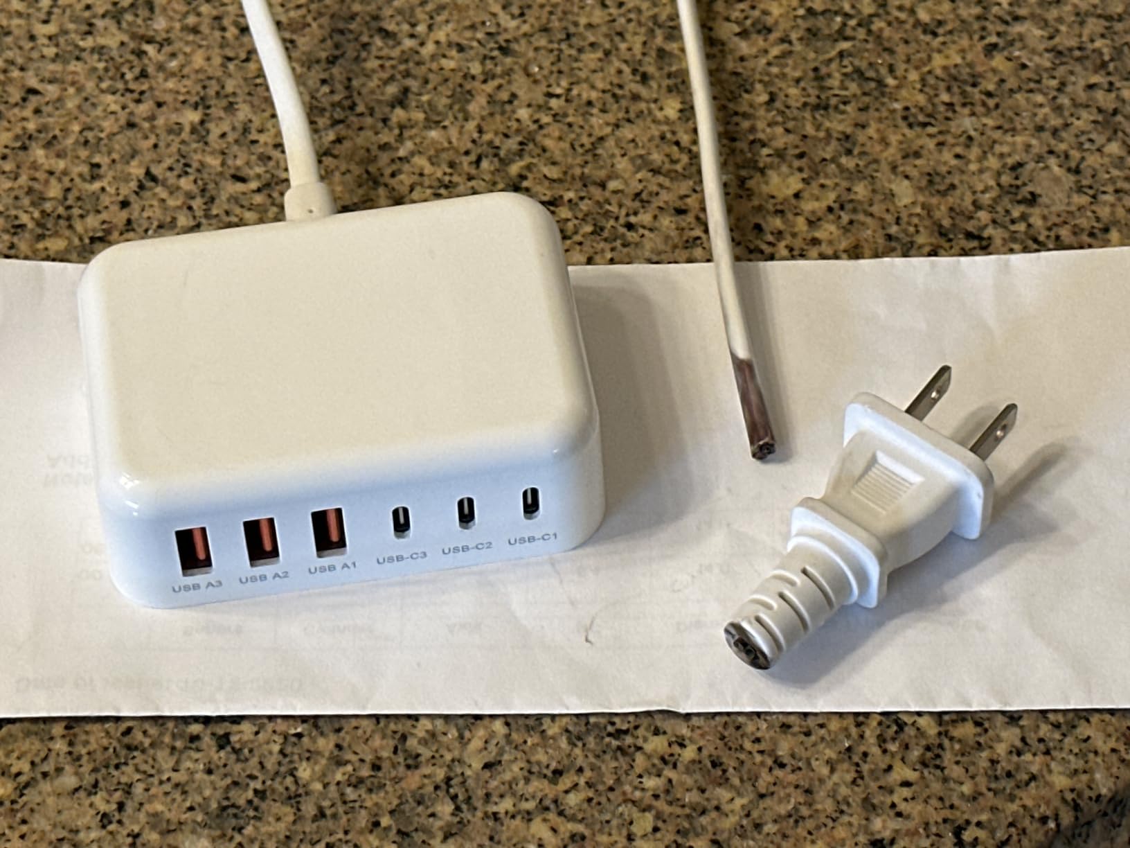 USB C Charger Block, GaN Fast USB Charging Station Hub with 100W Max 6-Port customer photo 1