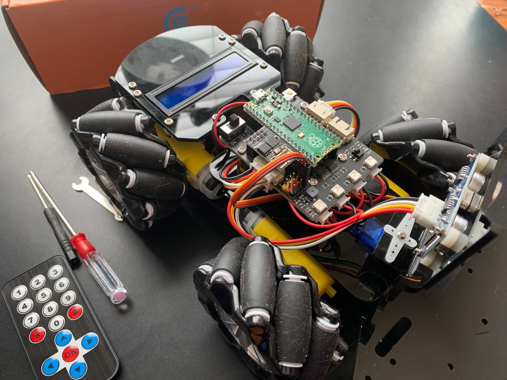 Adeept 4WD Omni-Directional Mecanum Wheel Robotic Car for Raspberry Pi Pico customer photo 1