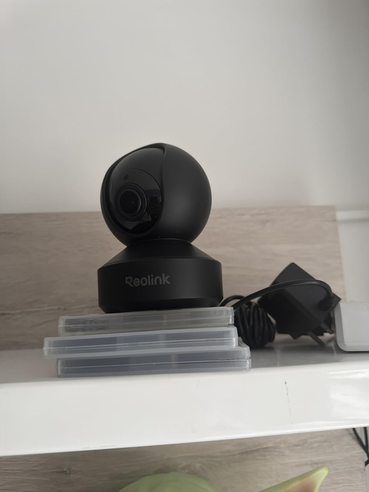 REOLINK 4K Pan Tilt Indoor Camera, 3X Optical Zoom, Dual-Band WiFi 6 customer photo 1