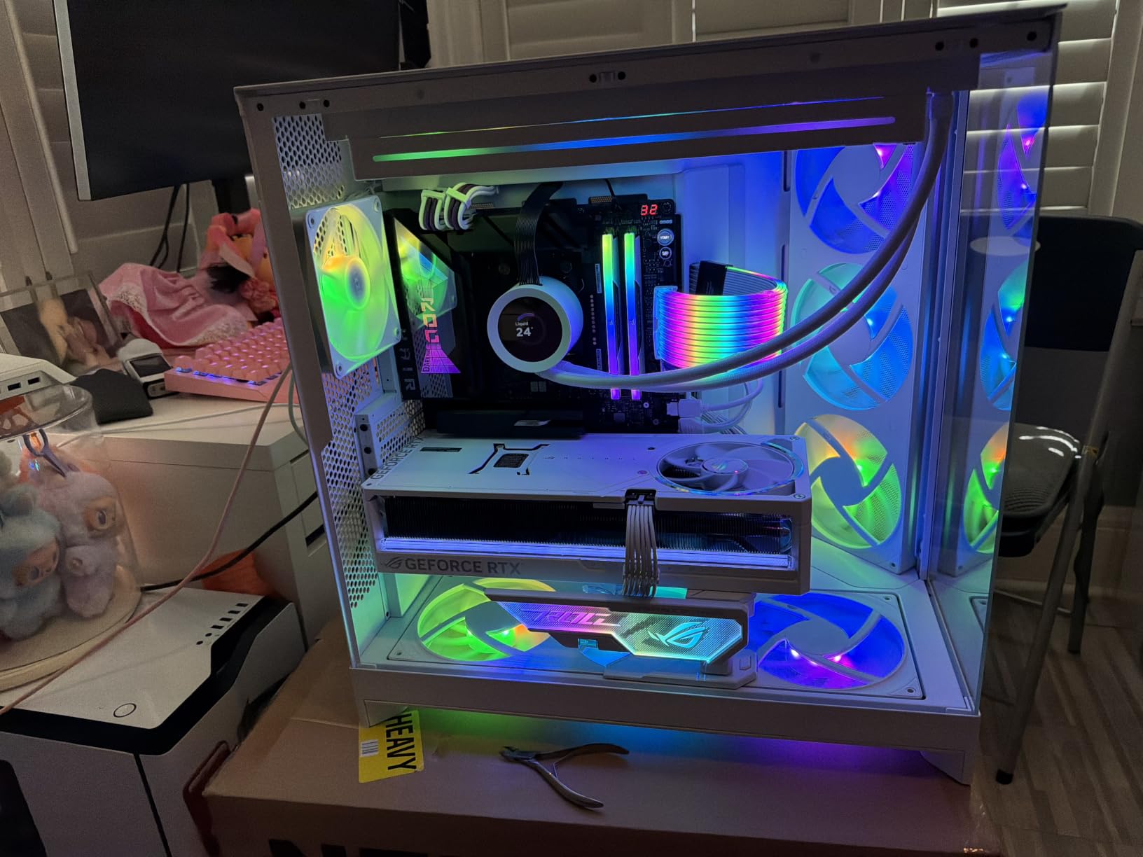 CORSAIR Vengeance RGB DDR5 RAM 32GB (2x16GB) Up to 6000MHz CL30-36-36-76 1.40V AMD EXPO Intel XMP Desktop Computer Memory - Gray (CMH32GX5M2B6000Z30K) customer photo 1