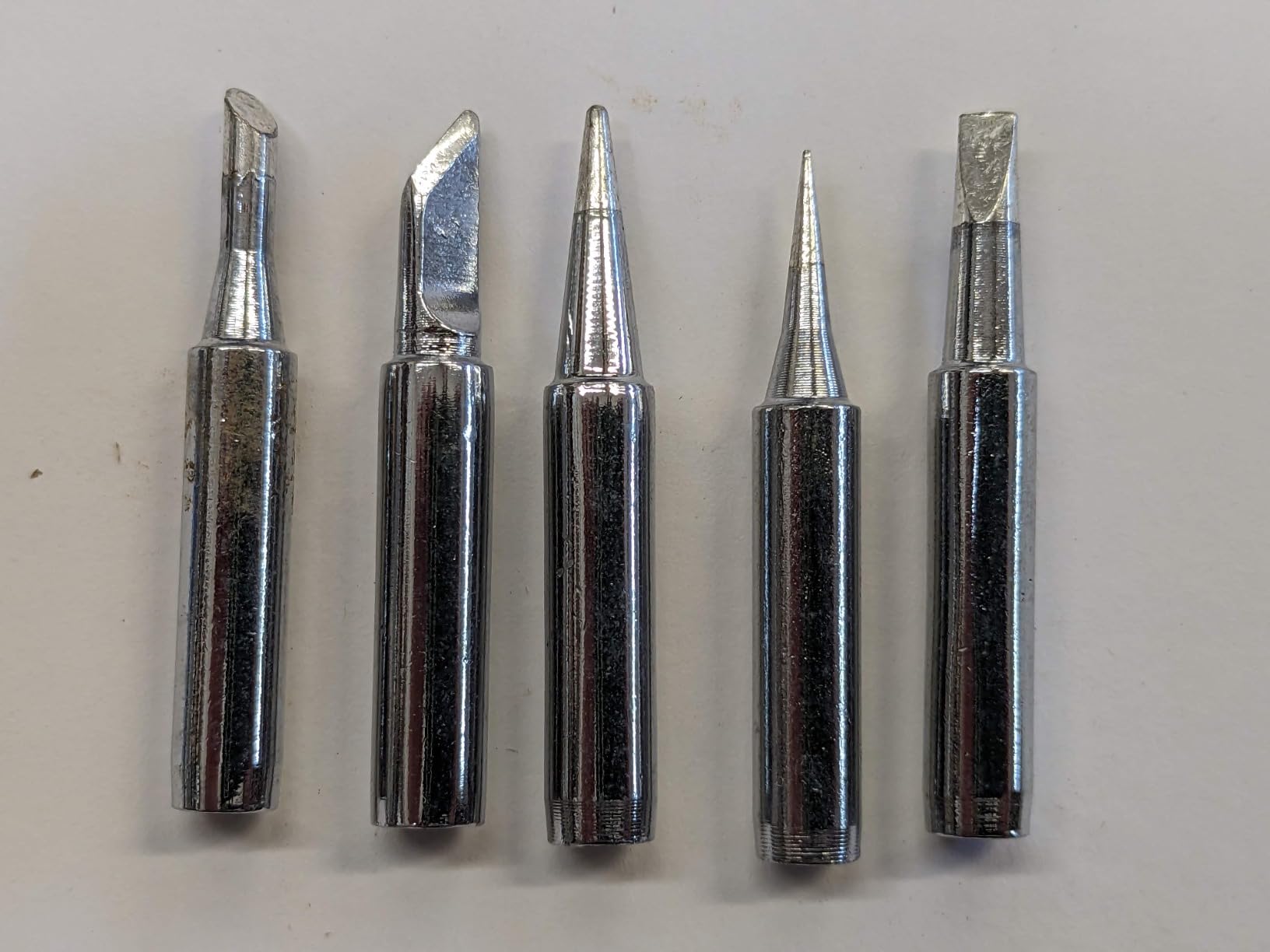 WEP 8786D-I SE Hot Air Soldering Iron Station Kit 2-IN-1 for Rework, Desoldering with Lead-Free Solder Wire, 5 Soldering Tips, 3 Hot Air Nozzles,Tweezers, Desoldering Pump customer photo 2