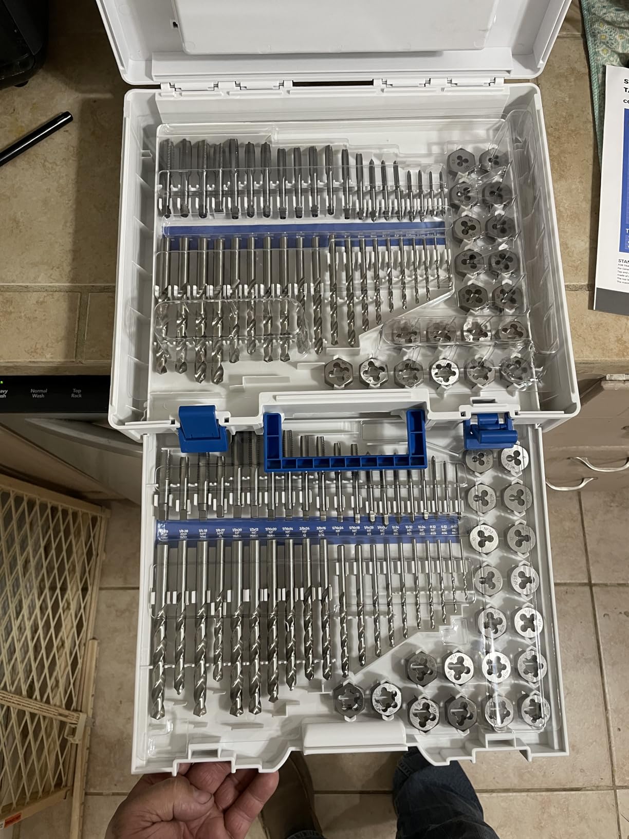 toolant 127-Piece Metric & SAE Ratcheting Tap and Die Set customer photo 1