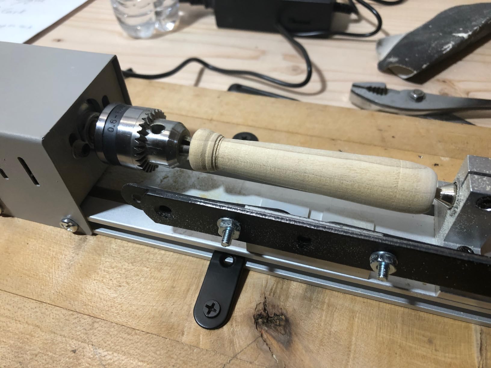 VEVOR Mini Lathe Machine, 2.76 in x 6.3 in, 24VDC 96W Mini Wood Lathe Tools Milling Machine Accessories, 7 Speeds 4220/5300/5650/6350/6660/7050/8450 RPM, for DIY Woodworking Wood Drill Rotary Tool customer photo 1