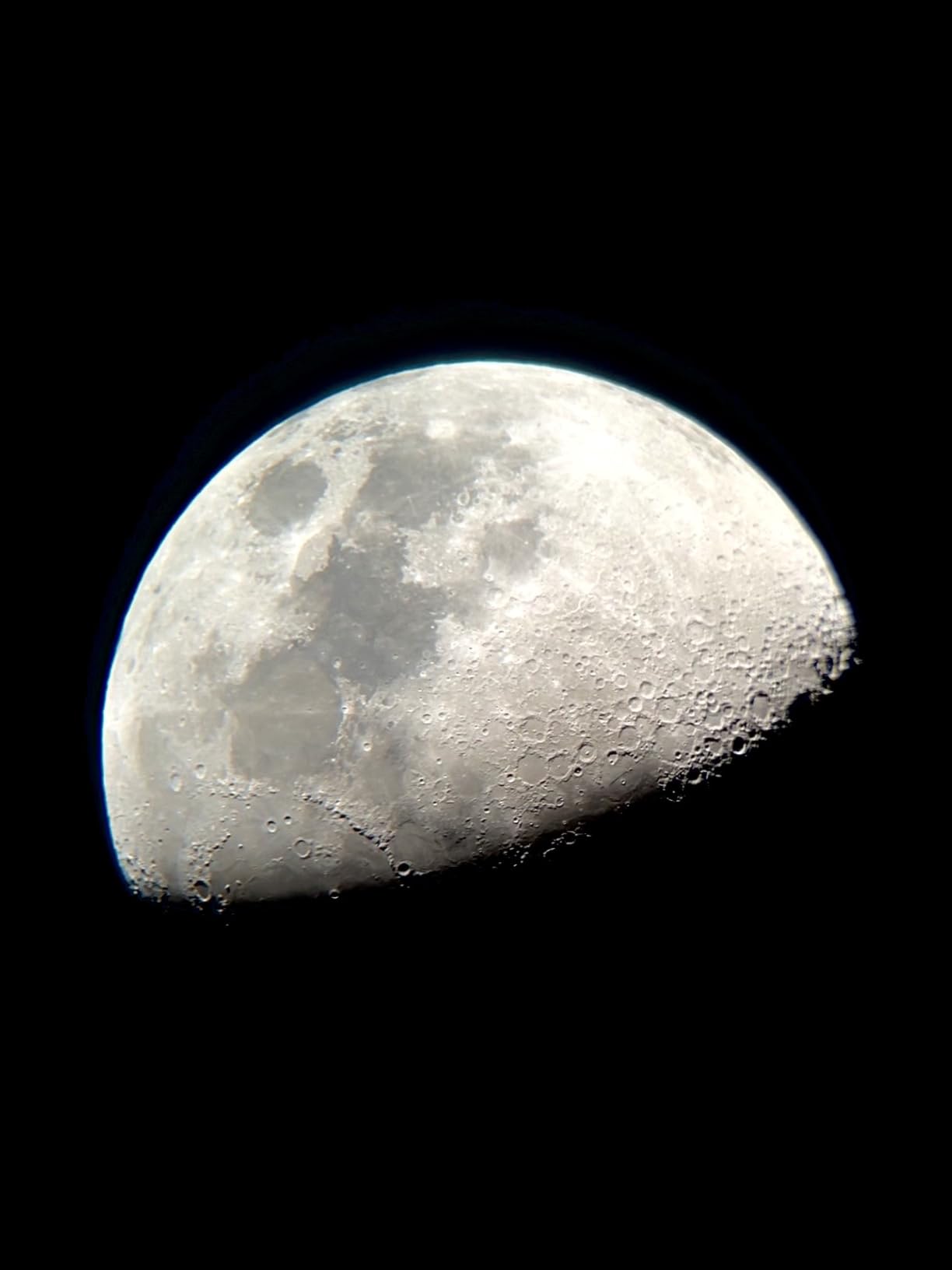 Celestron StarSense Explorer 130mm Tabletop Telescope with Smartphone App customer photo 2