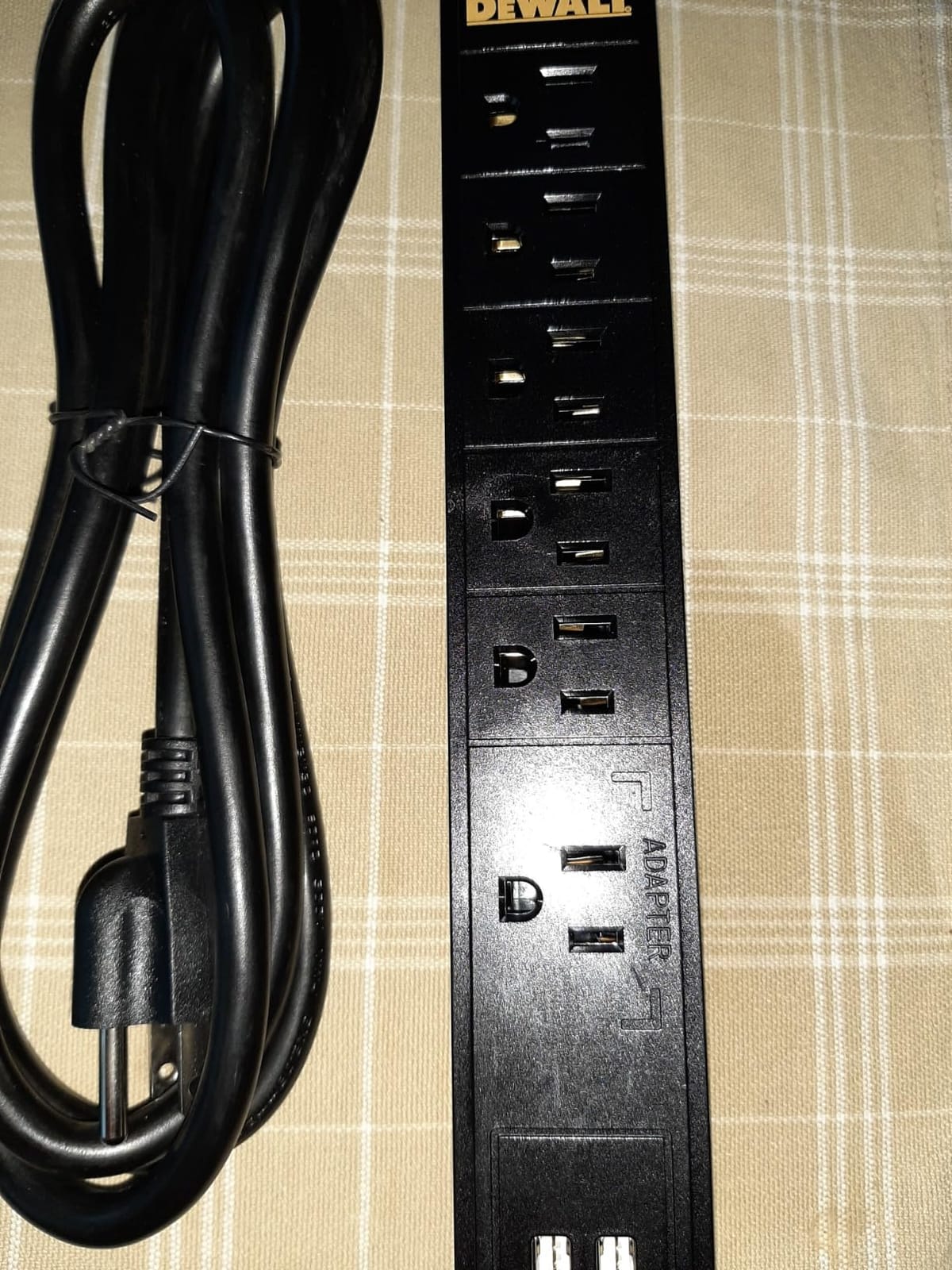 DEWALT Magnetic Power Strip with 6 Power Outlets, DEWALT Workshop Storage System Compatible (DWST82693) customer photo 2