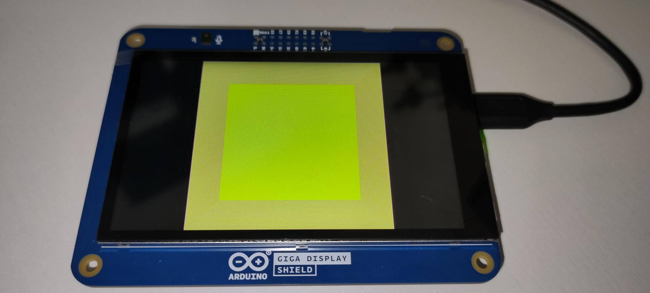 Arduino GIGA Display Shield [ASX00039] - 3.97” Touch Screen Solution for Arduino GIGA R1 WiFi with IMU, Digital Microphone, and Arducam Connector for Enhanced Project Functionality customer photo 2