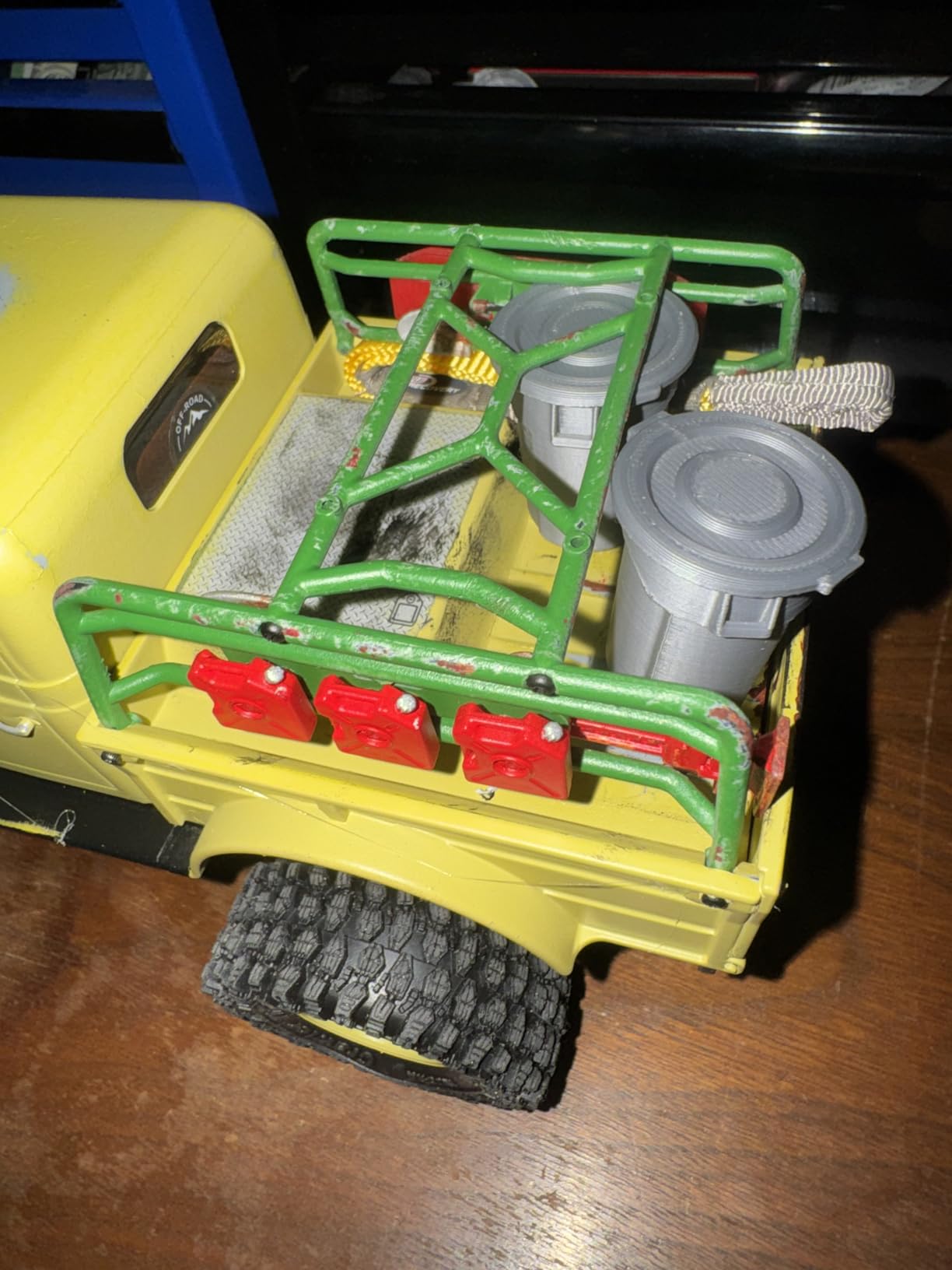 Axial RC Truck SCX24 40's 4 Door Dodge Power Wagon Green 1/24 4 Wheel Drive-RTR(Everything Needed to Run Included) AXI00007T2 customer photo 2