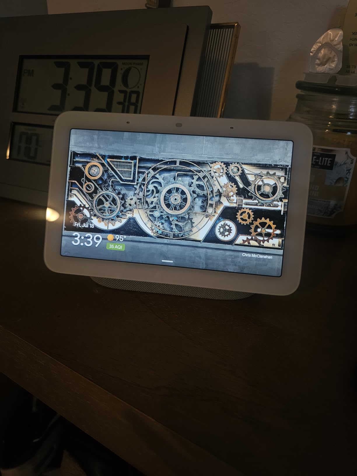 Google Nest Hub 7” Smart Display with Google Assistant (2nd Gen) - Chalk customer photo 2