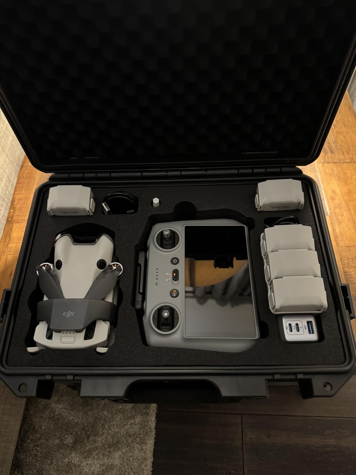 Lykus Titan MM410 Waterproof Hard Case for DJI Mini 4 Pro/Mini 3/Pro and RC2/RC/RC-N2/N1, Support 7 batteries and RC lanyard [CASE ONLY] customer photo 1
