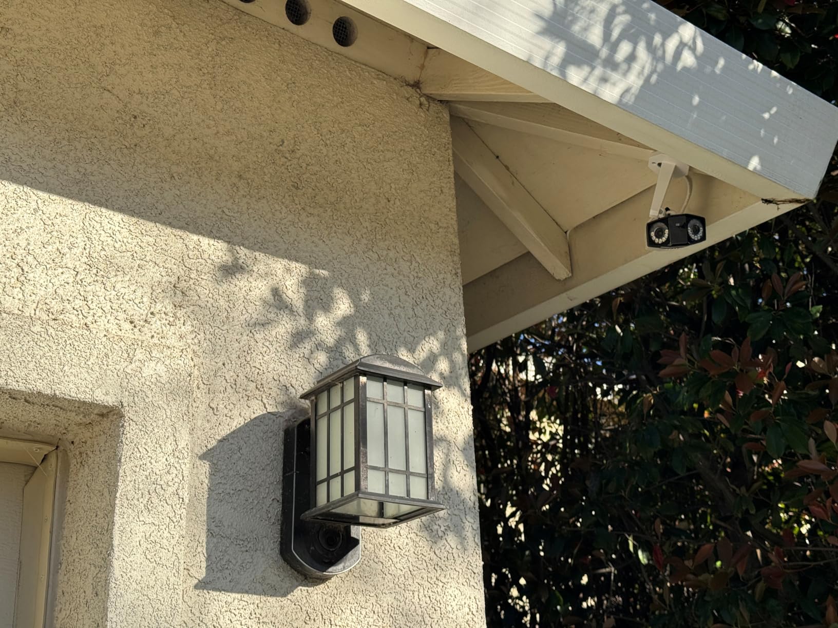 REOLINK Duo 3 PoE Dual-Lens PoE Security Camera with 180° Panoramic View customer photo 1