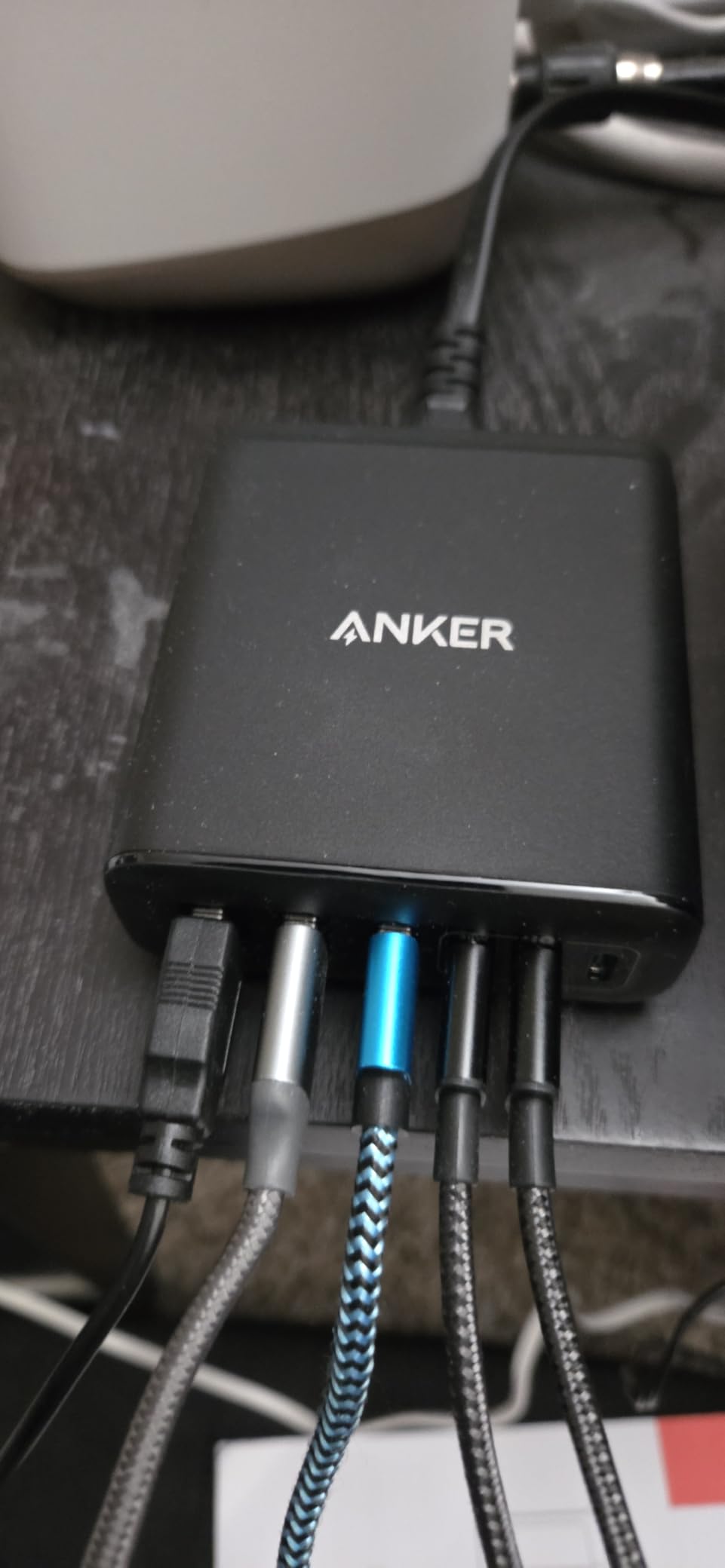 Anker Desktop Charger, Fast Charging USB C Charger with 112W Max 6-Port customer photo 1