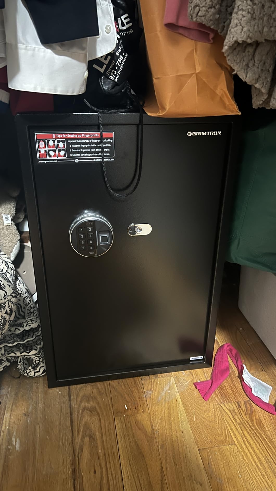 Grimtron 20LB Biometric Safe with Fingerprint Lock, 3-8 Digit PIN customer photo 2