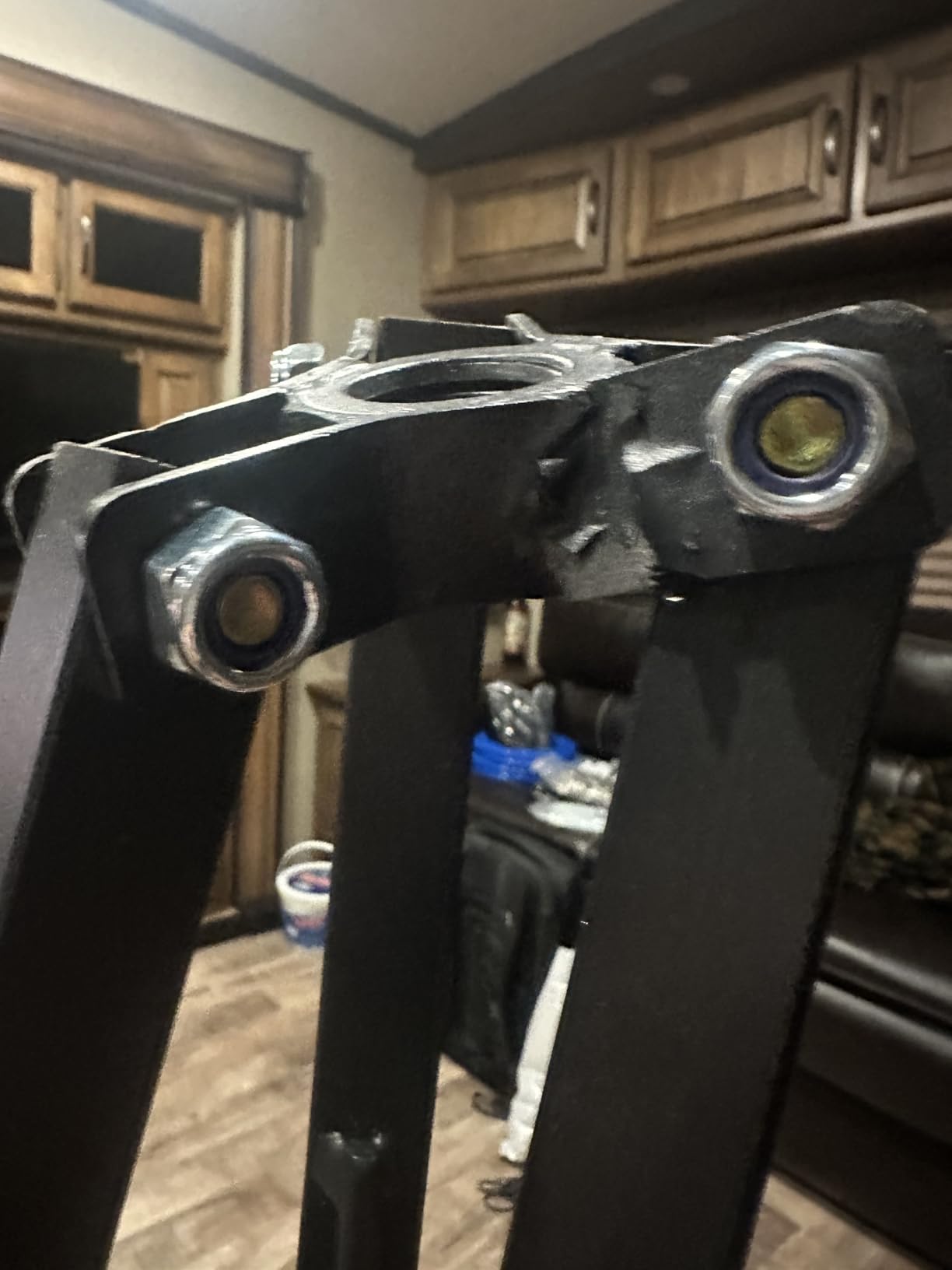 Gooseneck Tripod Stabilizer for 5th Wheel or Trailer, Adjustable Stabilizer with 7500lb Load Capacity, Tripod Jack for Fifth-Wheel Trailers, RVs, and Campers customer photo 2