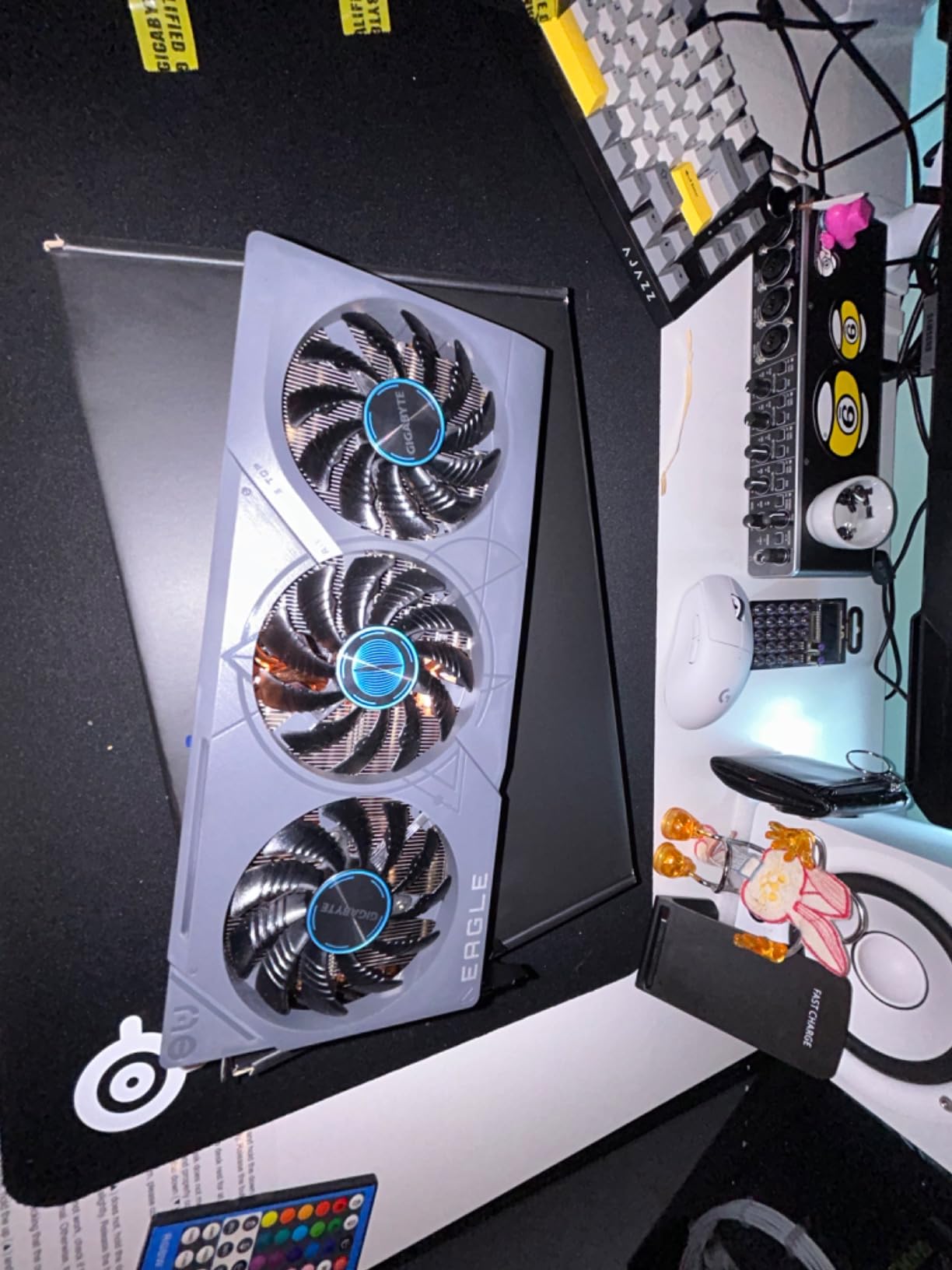GIGABYTE GeForce RTX 4070 Ti Super Eagle OC 16G Graphics Card, 3X WINDFORCE Fans, 16GB 256-bit GDDR6X, GV-N407TSEAGLE OC-16GD Video Card customer photo 2