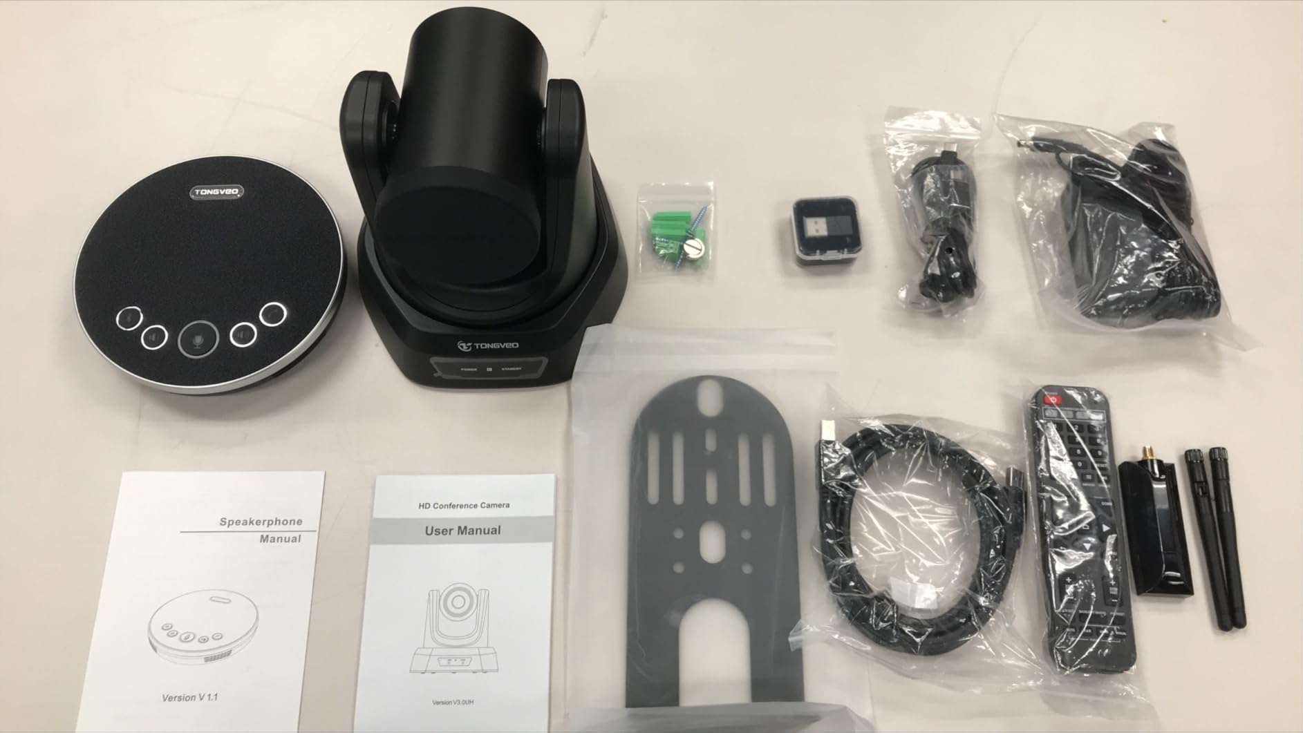 TONGVEO Wireless AI PTZ Camera with Auto-Tracking: Built-in 5.8GHz Receiver for Cable-Free Setup, 1080P 60fps 3X Zoom Conference Camera for Church Services, Online Classes & Hybrid Meetings customer photo 2