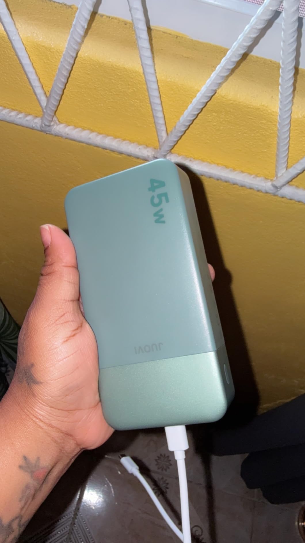 JUOVI Power Bank 45W 20000mAh Portable Charger customer photo 2