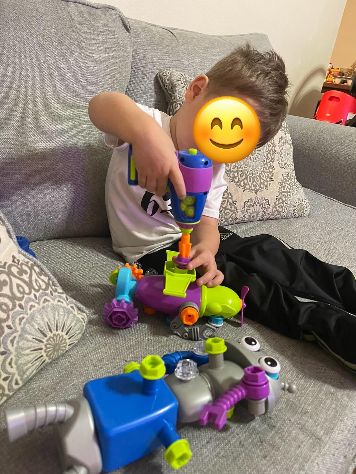 Educational Insights Design & Drill Robot Workshop - Construction Toys & Tools for Kids, Robot Toy Building Sets, Kids' Tool Set with Real Electric Drill Toy, Take Apart STEM Set, Gifts for Ages 3+ customer photo 1