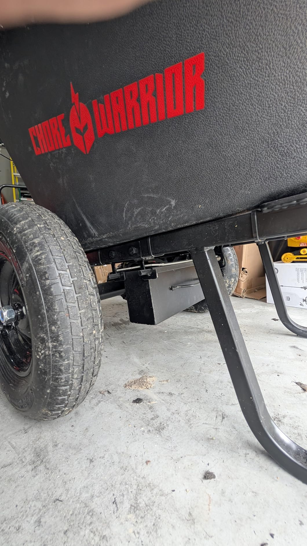 Electric Powered Wheelbarrow 350 LBS Capacity and 6 Cu FT Poly Tray 8 Hour Battery Life customer photo 2