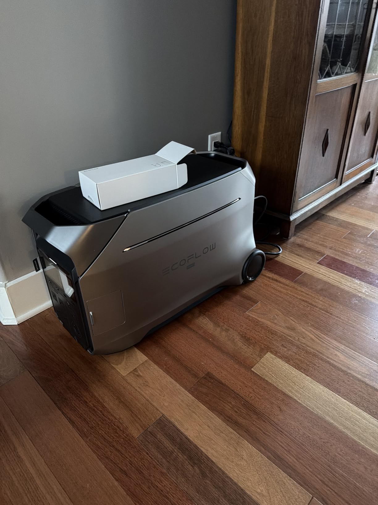 EF ECOFLOW 8kWh Portable Power Station: DELTA Pro 3 with Extra Battery customer photo 1