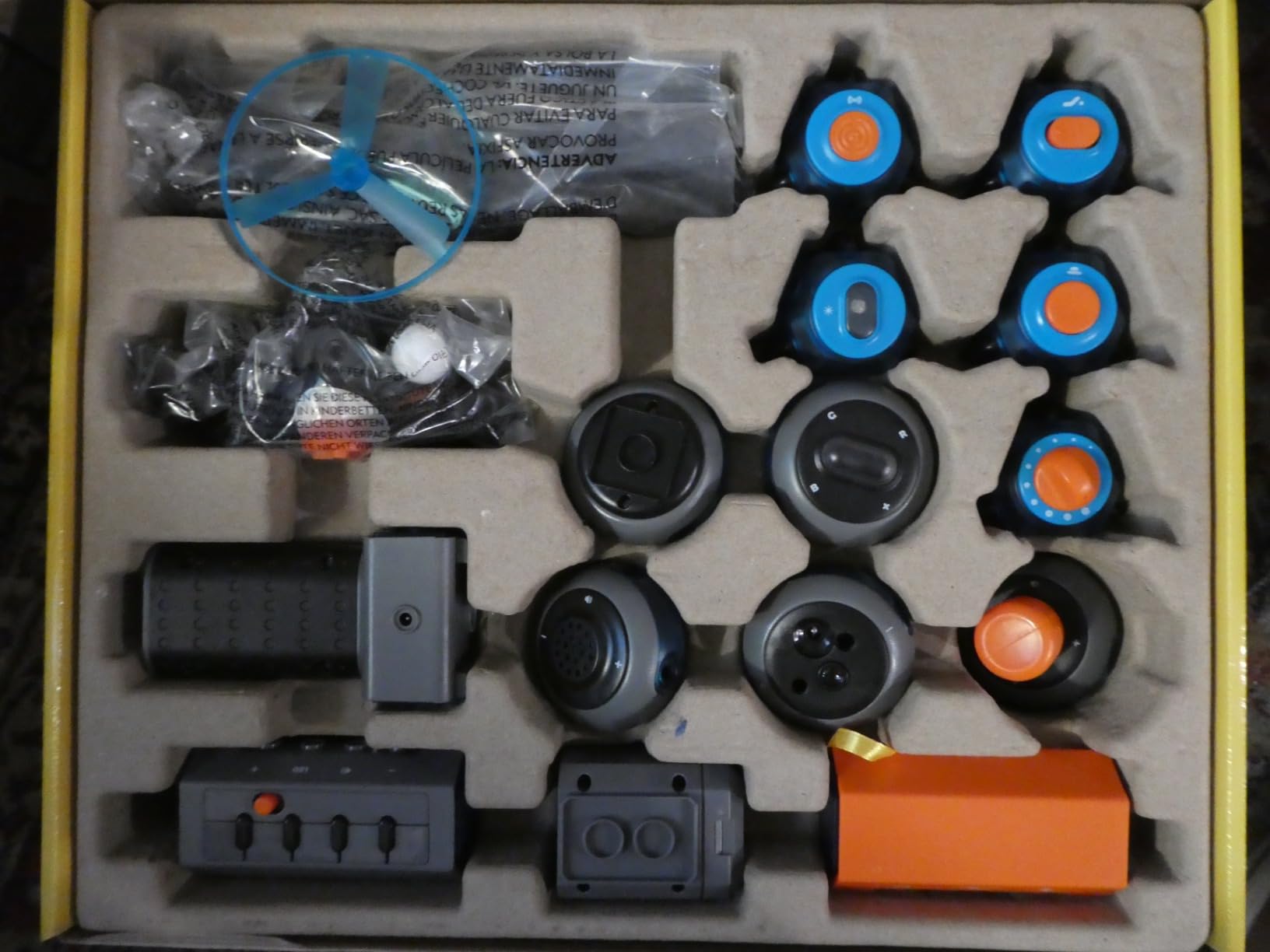 National Geographic Circuit Kit for Kids with 120 Electrical Projects | Electronics Kit, Circuit Board Building, Electricity Experiments, Electrical Projects, STEM Toy, Birthday Gift customer photo 2