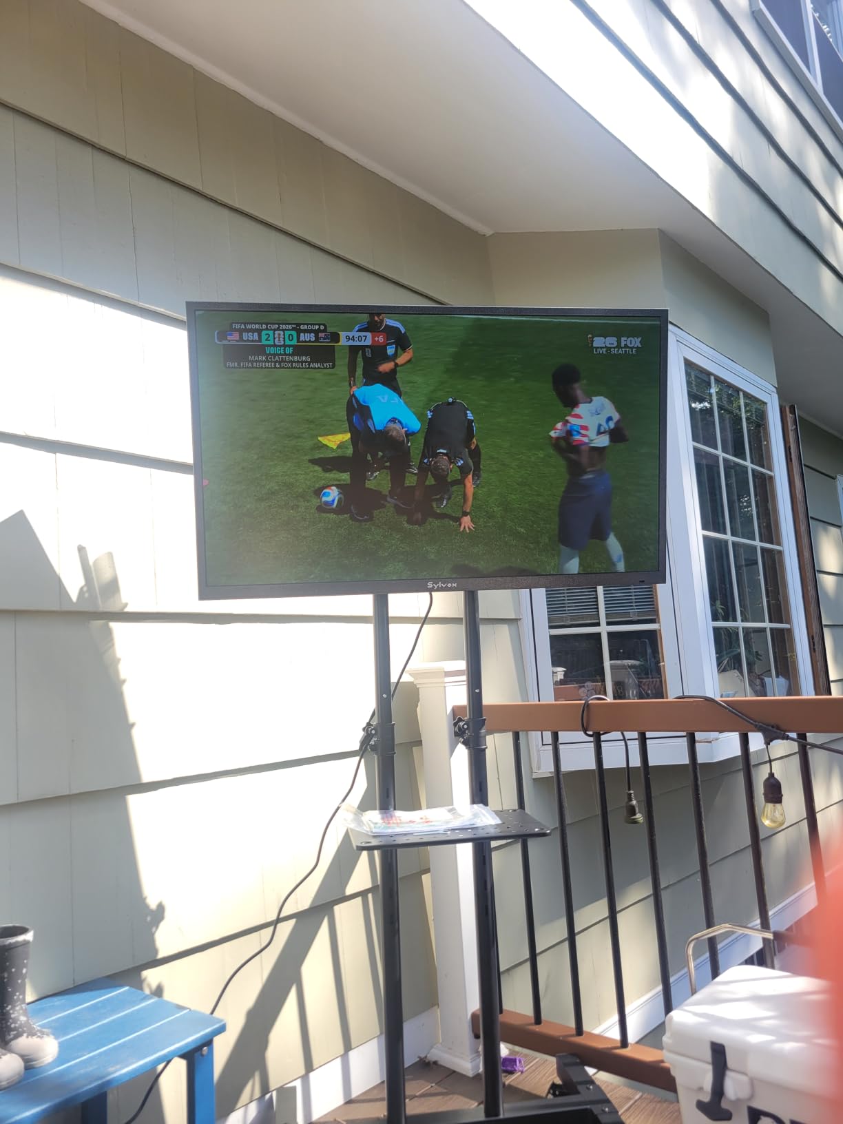 SYLVOX Outdoor TV, 55 inch Smart Waterproof Outdoor TV, 4K UHD Weatherproof customer photo 2