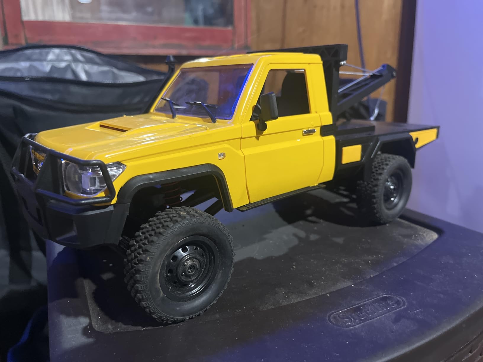MN82 RC Rock Crawler, 2.4Ghz Toyota Remote Control Truck, 4WD 2 Speeds Switch RC Crawler Off-Road Pick-up with 2 Upgraded 1200mah Battery, 1/12 Scale Trucks (with Gift) customer photo 1