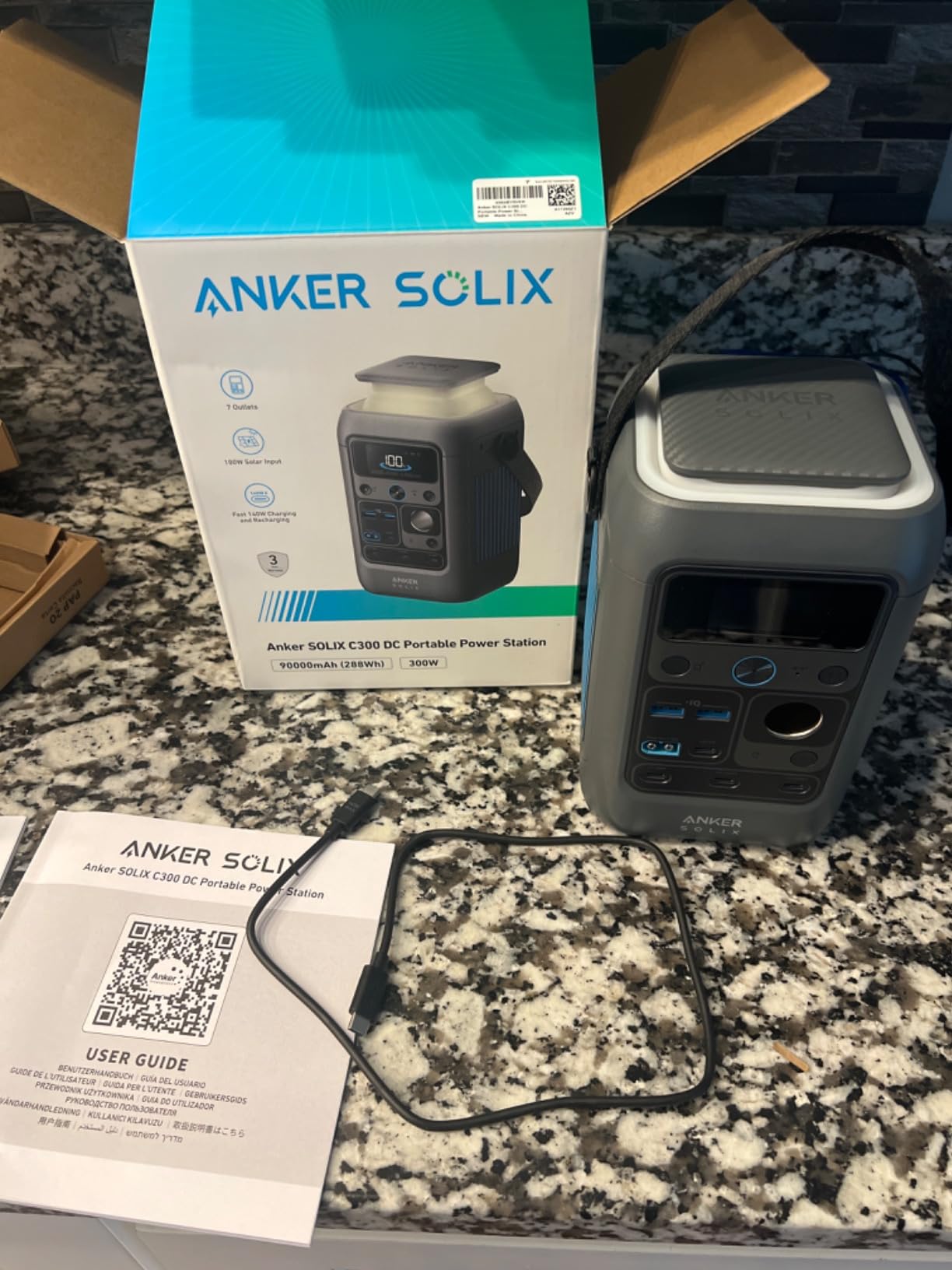 Anker SOLIX C300 DC Portable Power Station, 288Wh, 300W, Outdoor Camping customer photo 1
