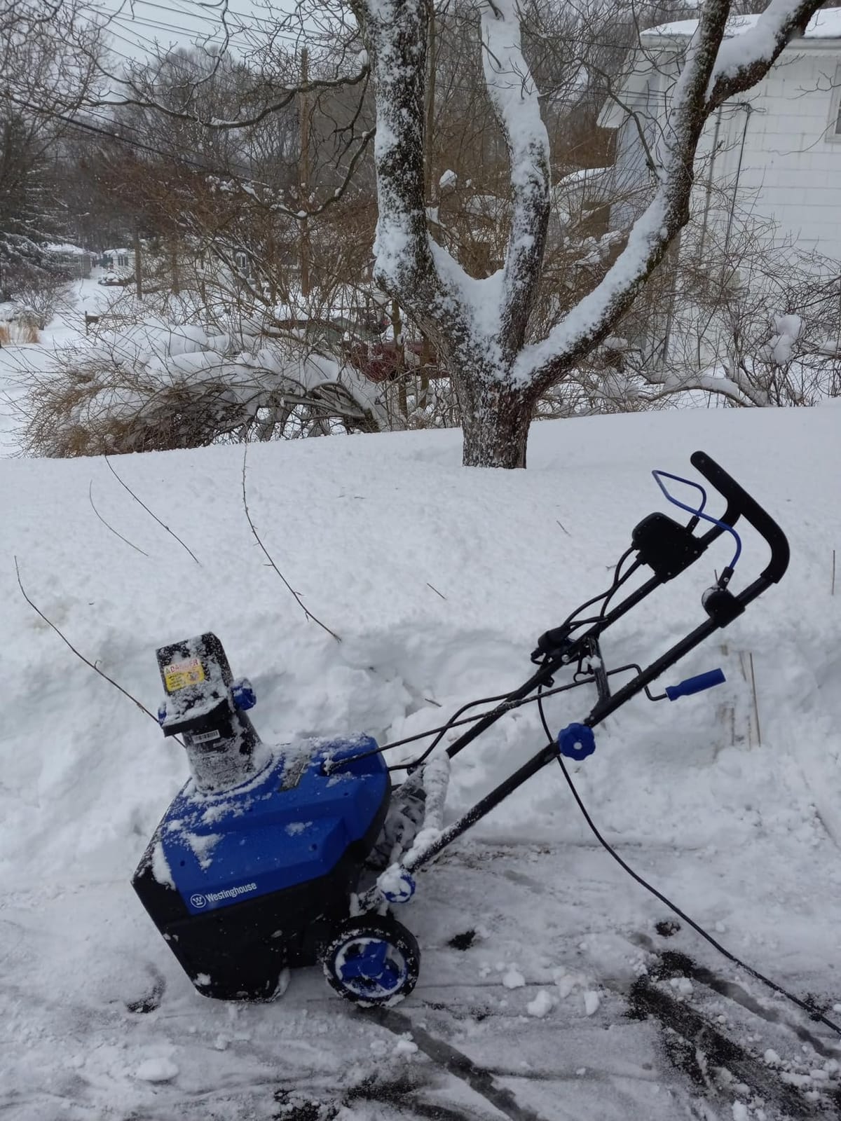 Westinghouse WSnow20 Corded Snow Blower 20 Inch, Steel Auger, Dual LED Lights, 1800 Watt Motor, Electric Snow Blower with 25ft Throwing Distance, Plows 680lbs/min, Adjustable Chute customer photo 1