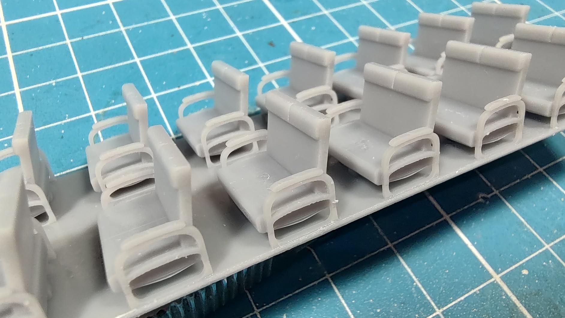 ELEGOO ABS-Like 3.0+ 3D Printer Resin Grey 2000g customer photo 1