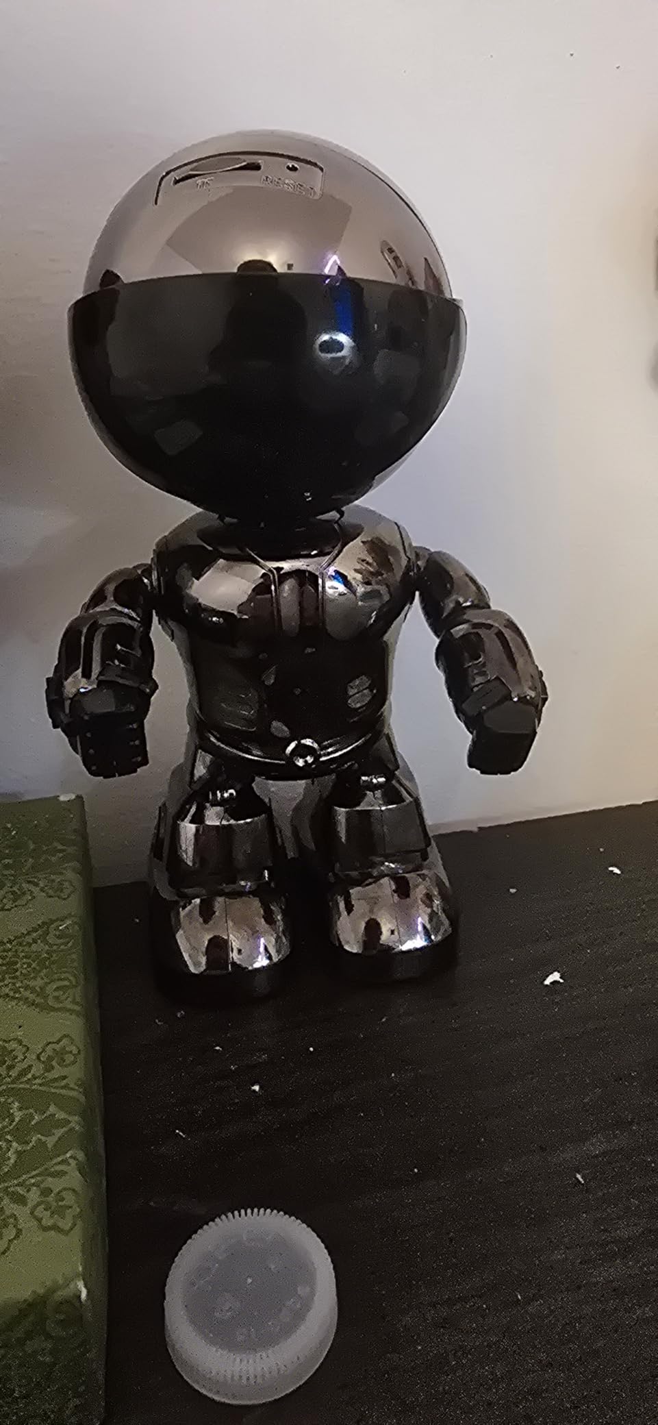 Chpuss Indoor Camera Robot, 2k 5g/2.4ghz WiFi Pet Robot Cam with Phone App EseeCloud, 360 PTZ Nanny Cam Dog Cam with Audio/Video, Spy Camera 2-Way Audio Motion Tracking 7/24 Night Vision customer photo 2